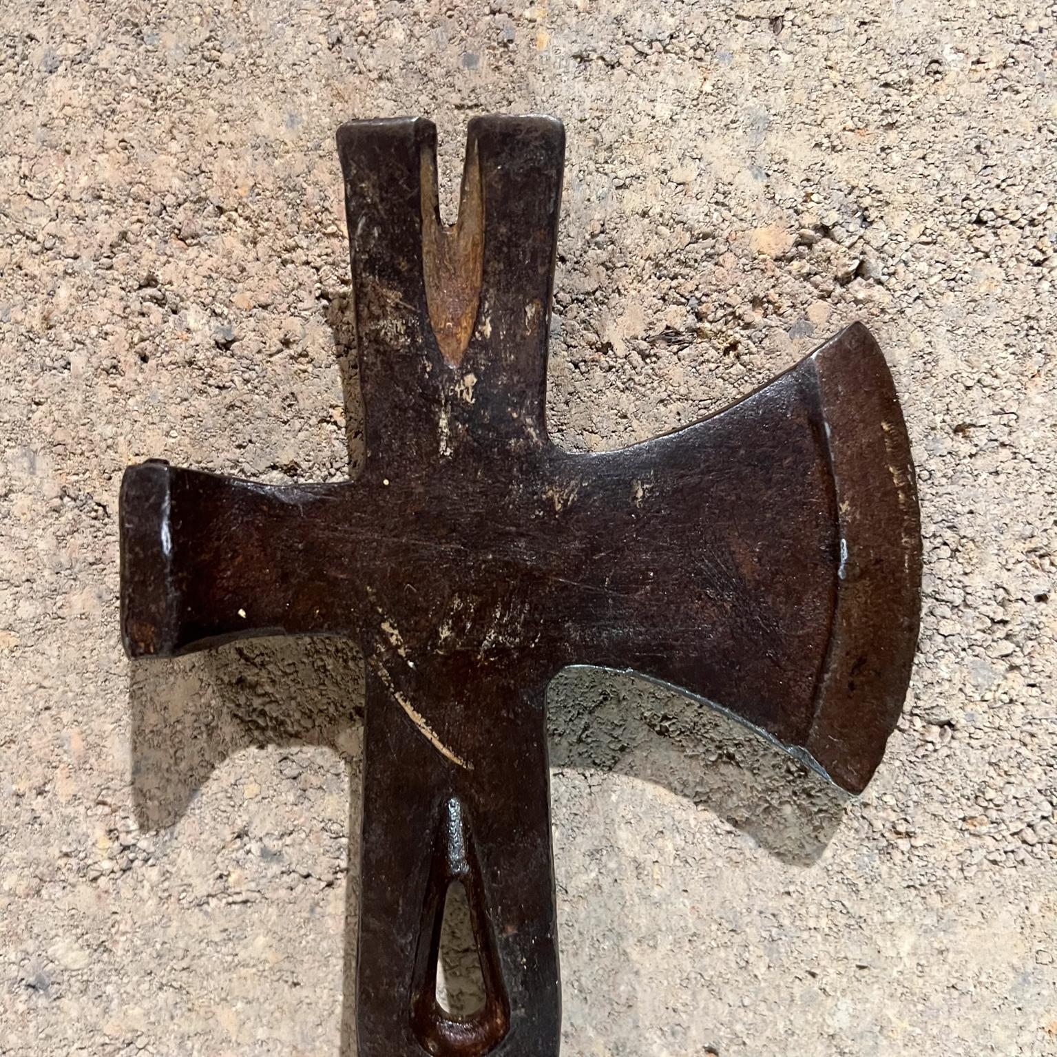 Industriel Antiquities Emergency Survival Multi Tool Axe Hammer Hatchet en vente