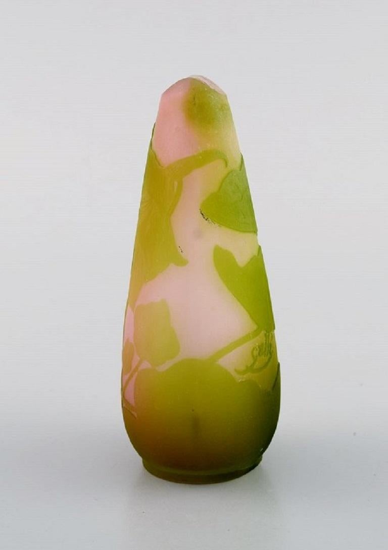 Etched Antique Emile Gallé vase in pink frosted and green art glass, Early 20th C.