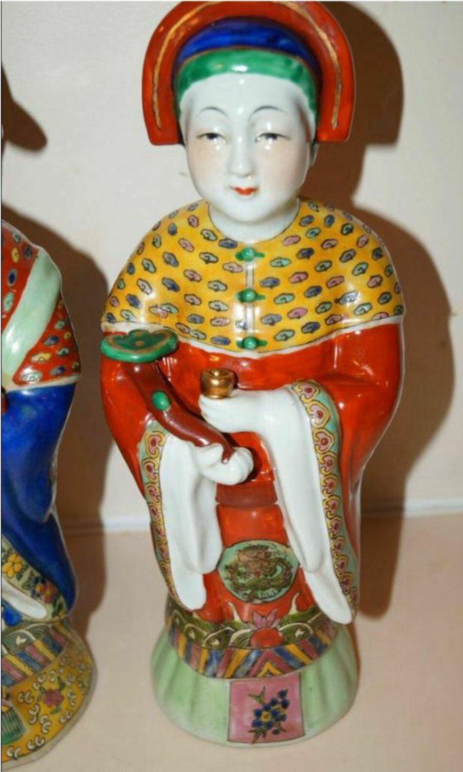 Antike Kaiser- und Kaiserinnenfigur, Figurenstatue, handbemalte Qing-Dynastie, Paar (Chinesischer Export) im Angebot