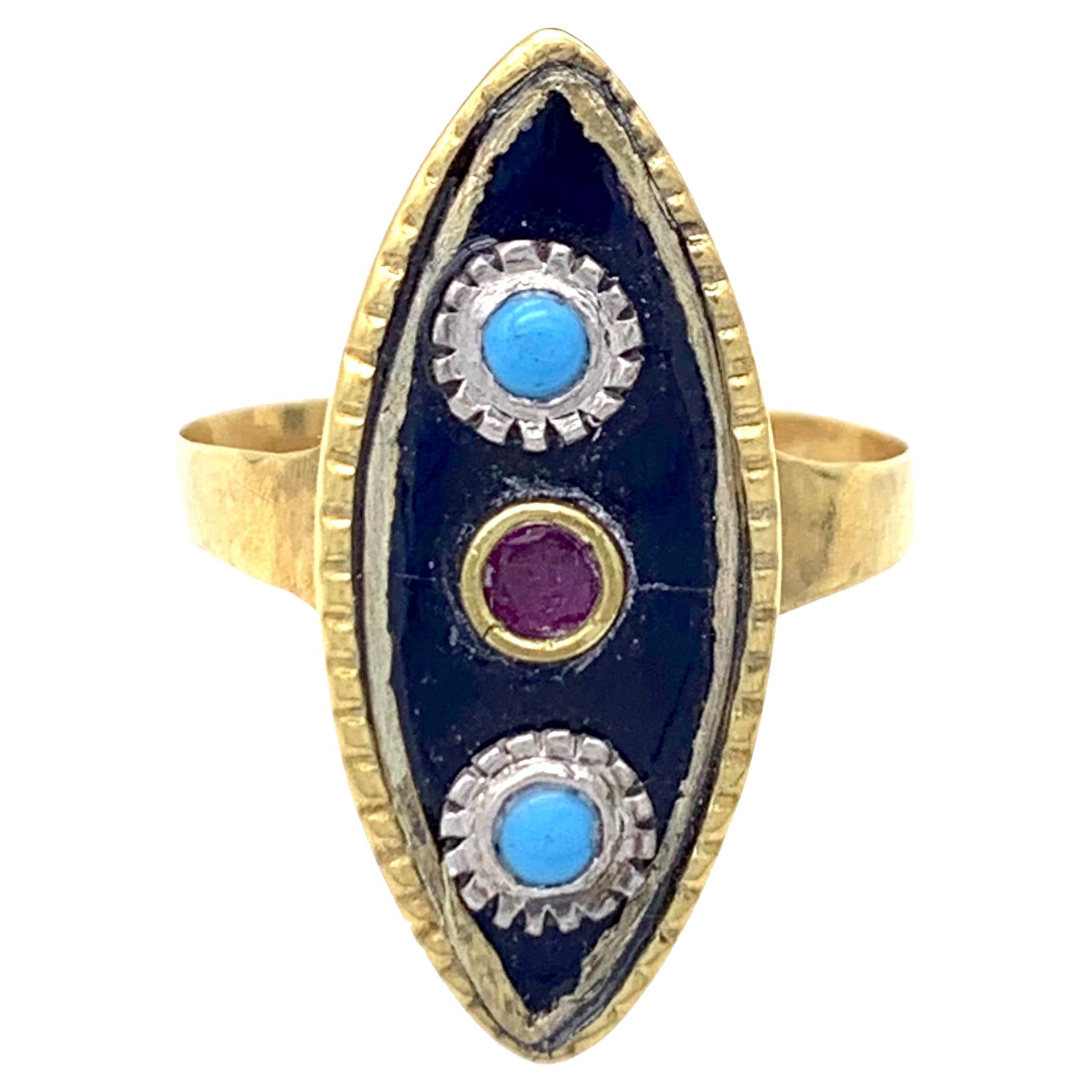 Ancienne bague Empire 10 carats en or jaune et émaillée, pâte de turquoise noire en vente