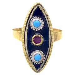 Ancienne bague Empire 10 carats en or jaune et émaillée, pâte de turquoise noire