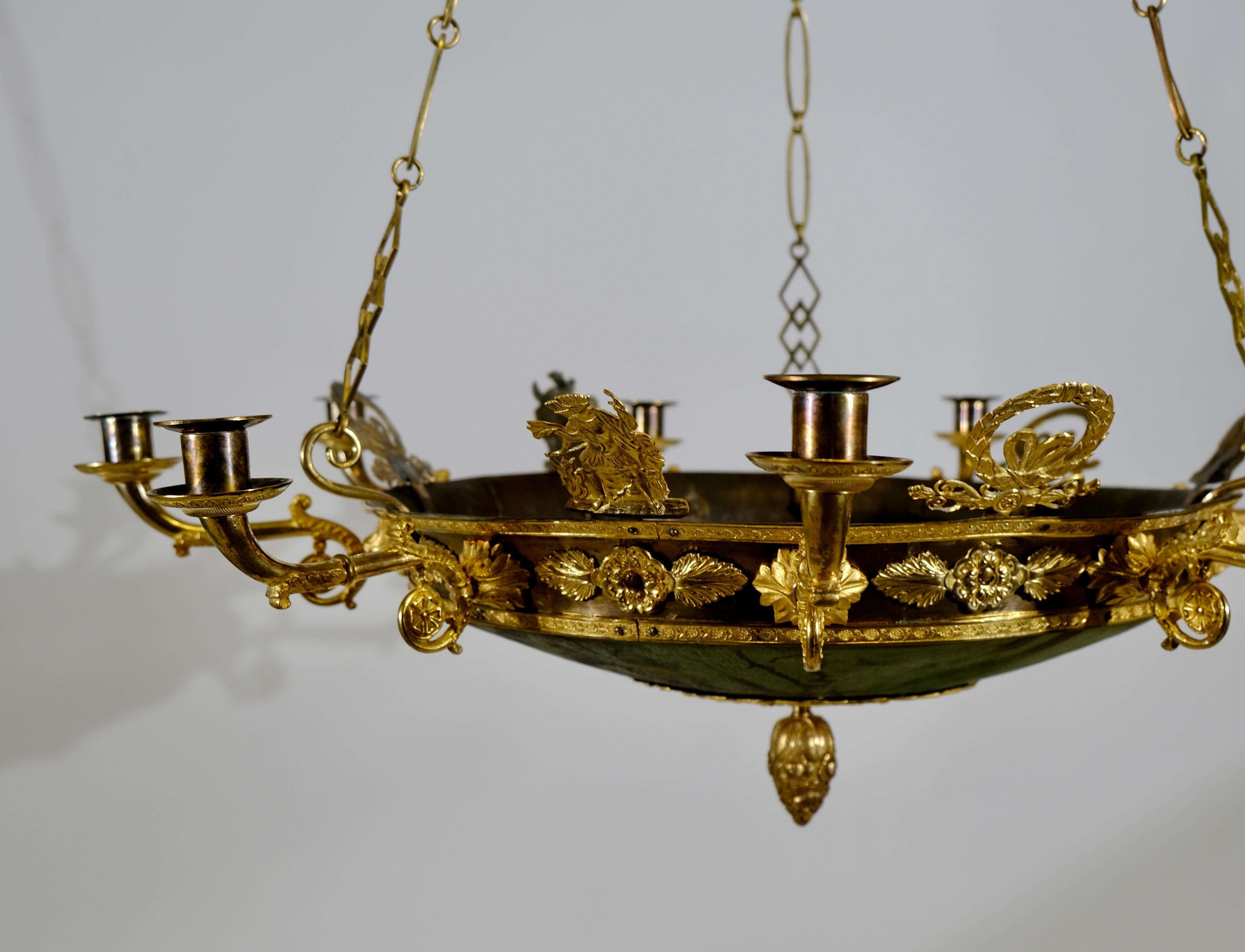 Antiker Empire-Kronleuchter mit 9 Lichtern. Hergestellt um 1820 im Angebot 4