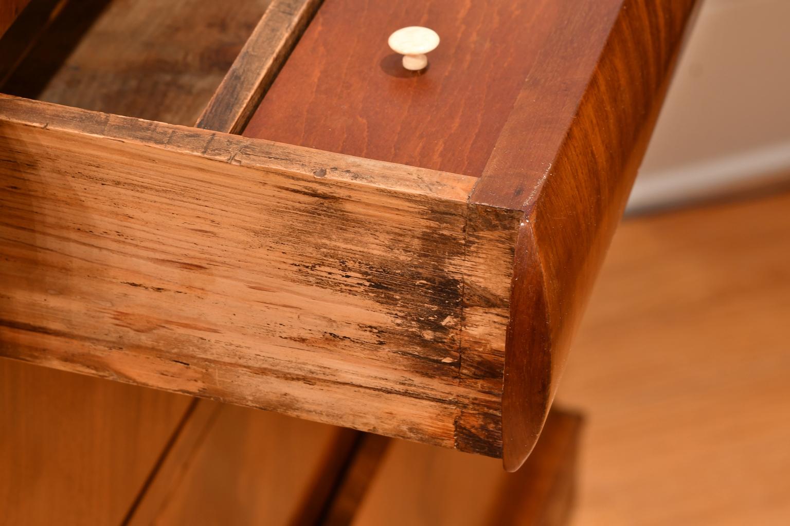Antique Empire/ Biedermeier Chest of Drawers in West Indies Mahogany, c. 1825 4