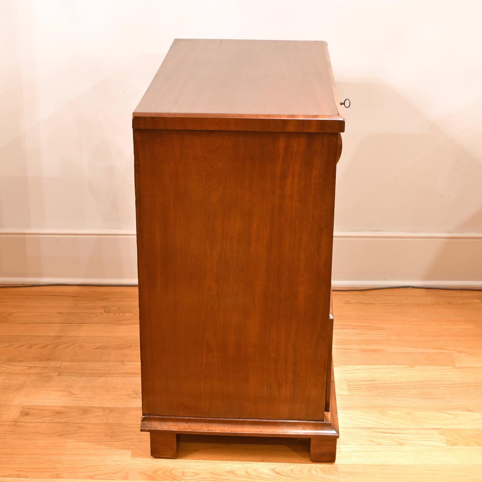 Hand-Crafted Antique Empire/ Biedermeier Chest of Drawers in West Indies Mahogany, c. 1825 For Sale