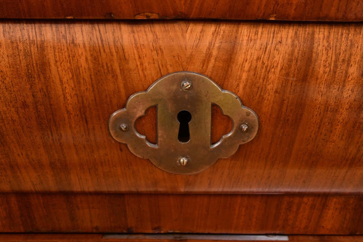Antique Empire/ Biedermeier Chest of Drawers in West Indies Mahogany, c. 1825 2