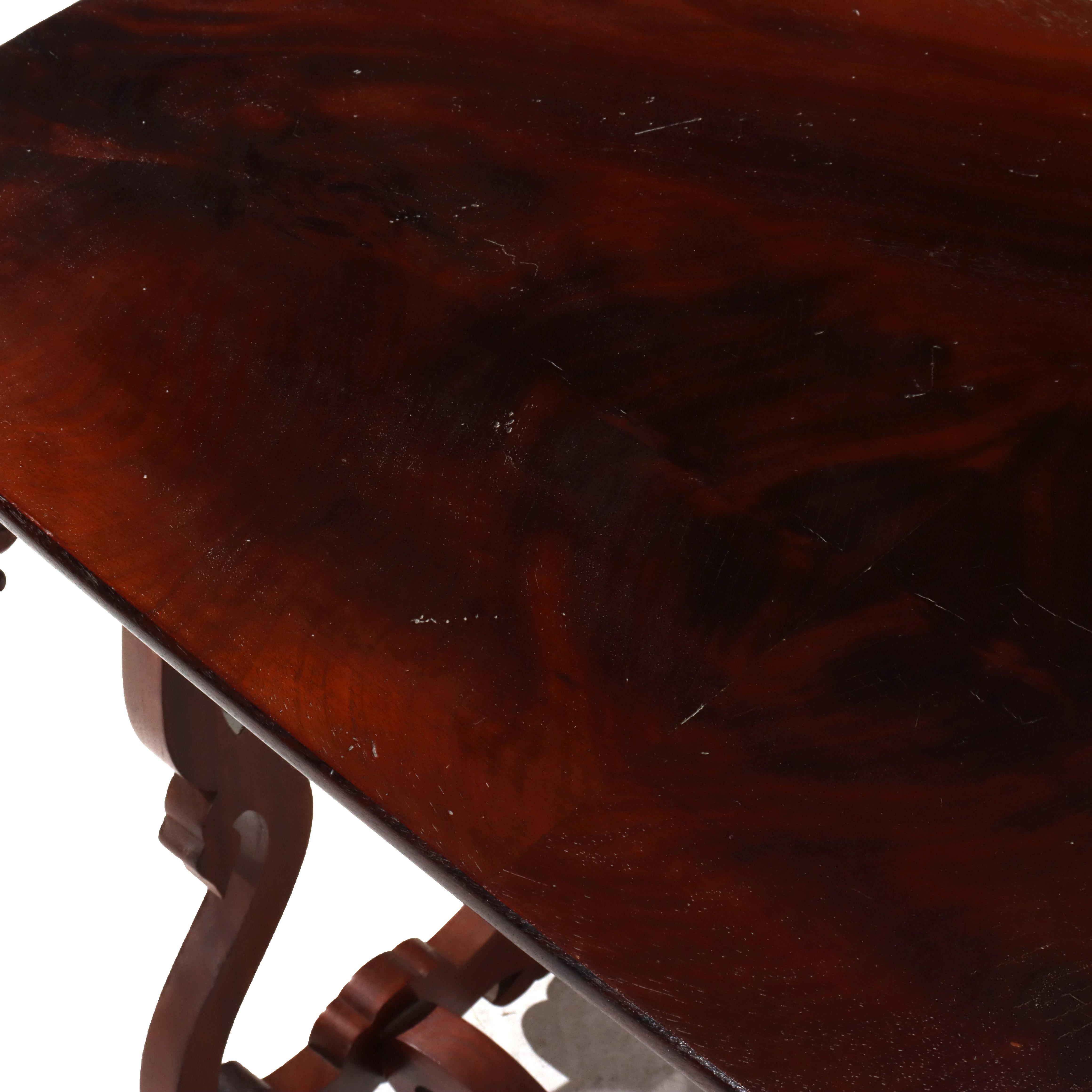 Antico supporto per lampada in mogano a fiamma impero C1870 in vendita 1