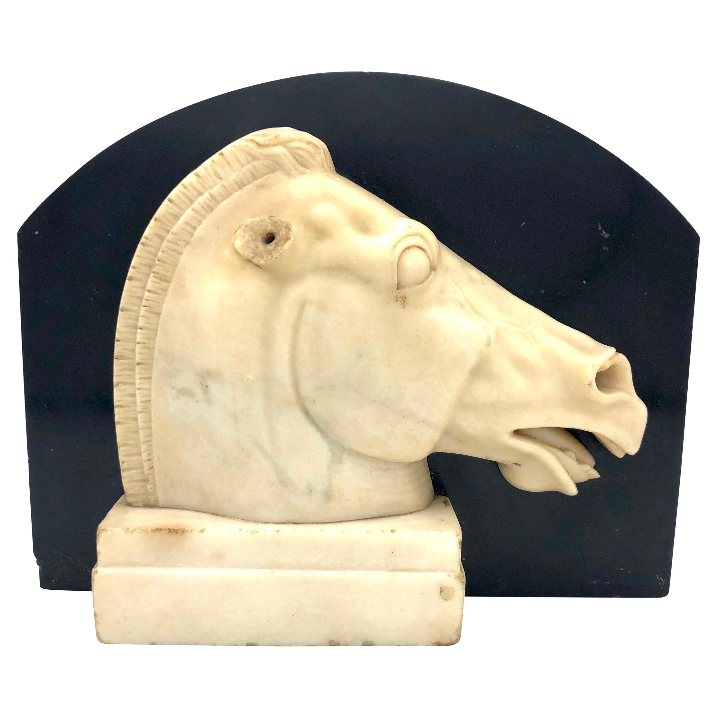 Ancienne sculpture de tête de cheval Empire Italie Gran Tour en marbre en relief Granite en vente