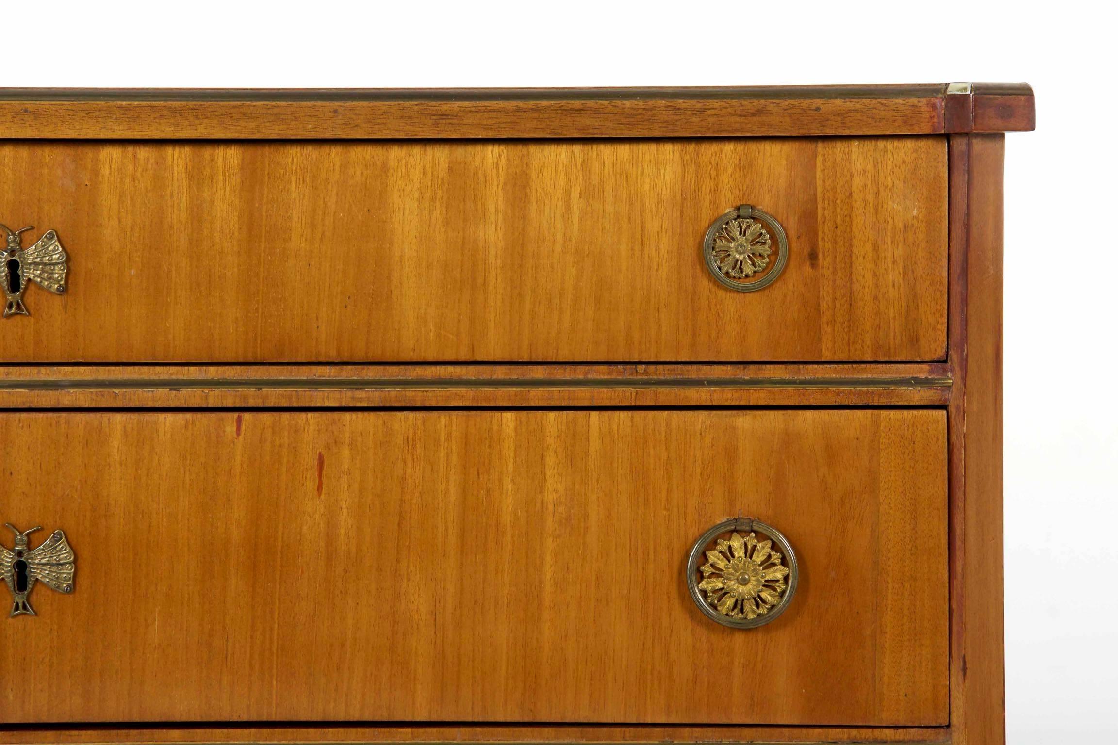 Antique Empire Mahogany Commode Chest of Drawers, 19th Century 6
