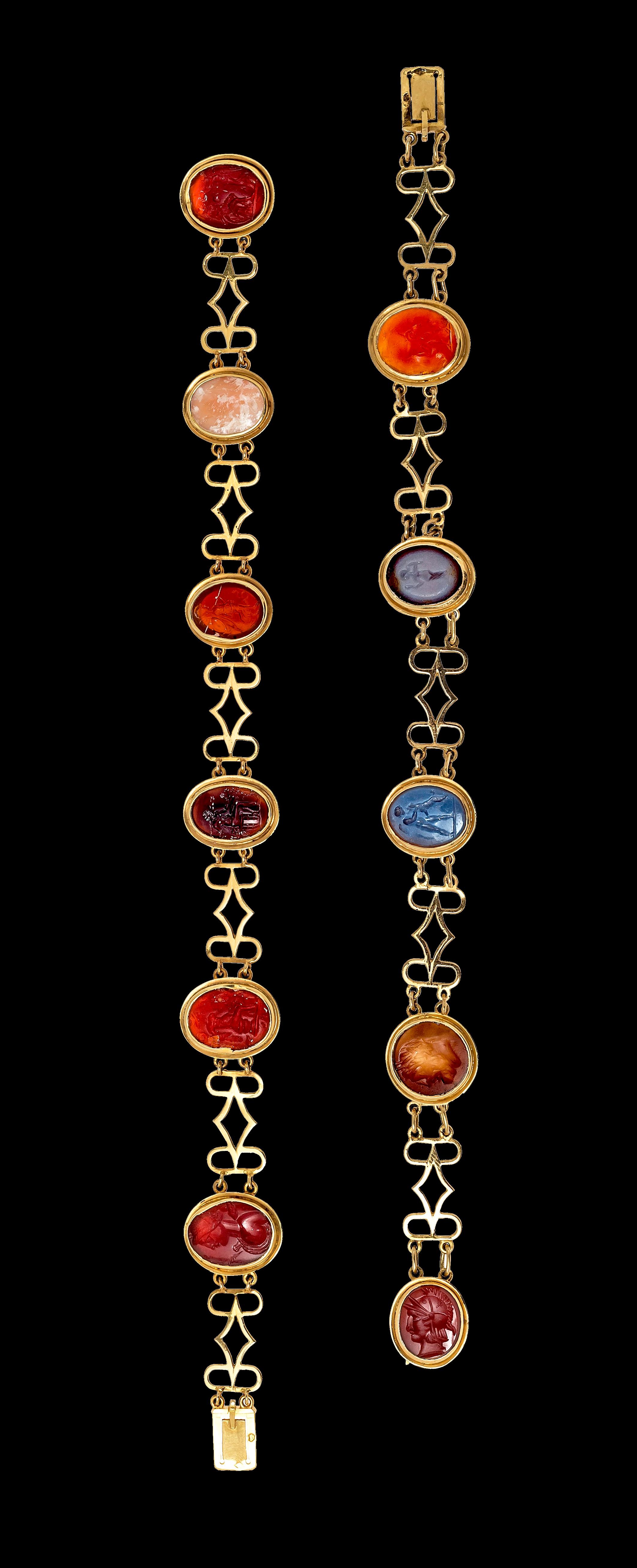 Antique Empire Pair Of 18 K Gold Bracelets/Necklace Ancient + Antique Intaglios In Good Condition For Sale In Munich, Bavaria