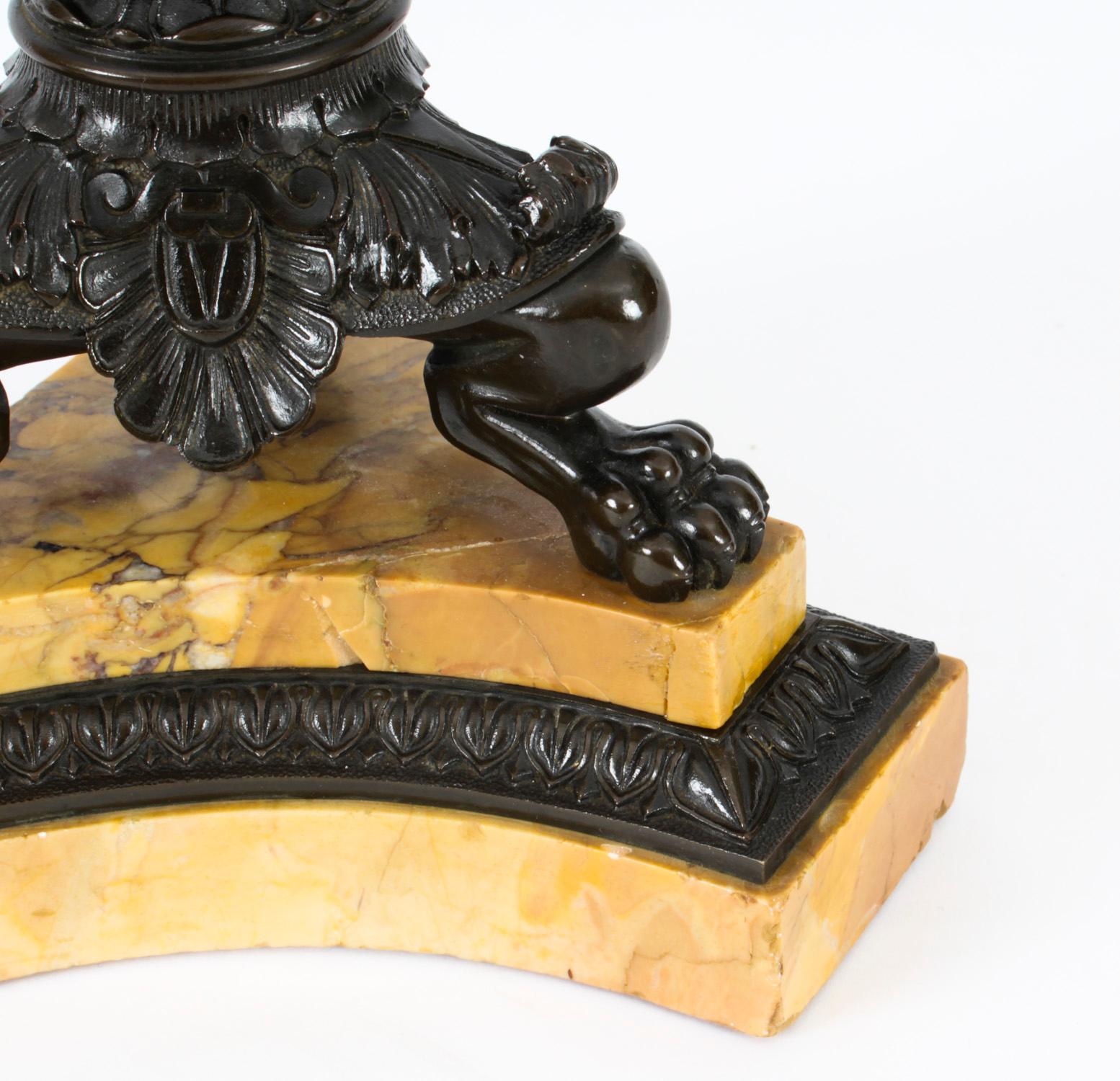 Lampe de table ancienne en bronze d'époque Empire, XIXe siècle en vente 3