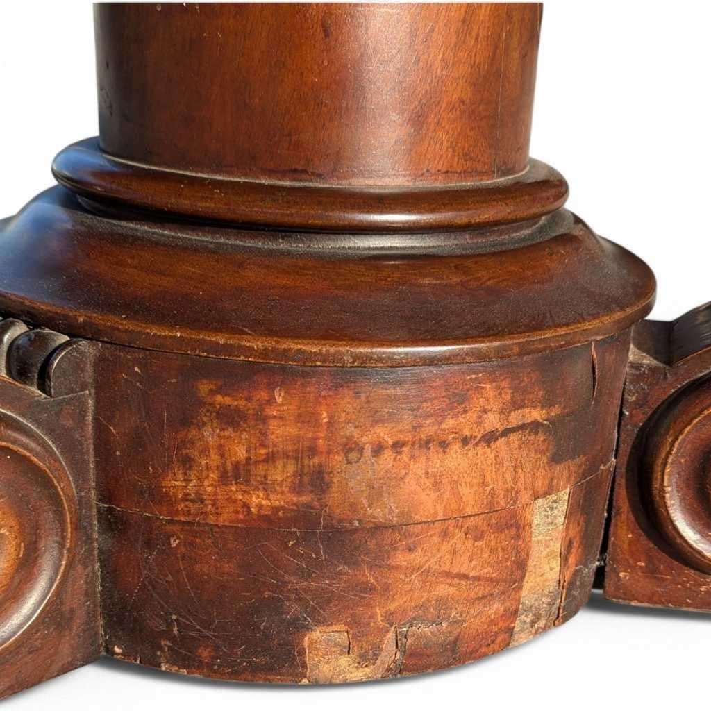 Antico tavolino da caffè in stile Impero, XIX secolo, impiallacciato in mogano e noce in vendita 5