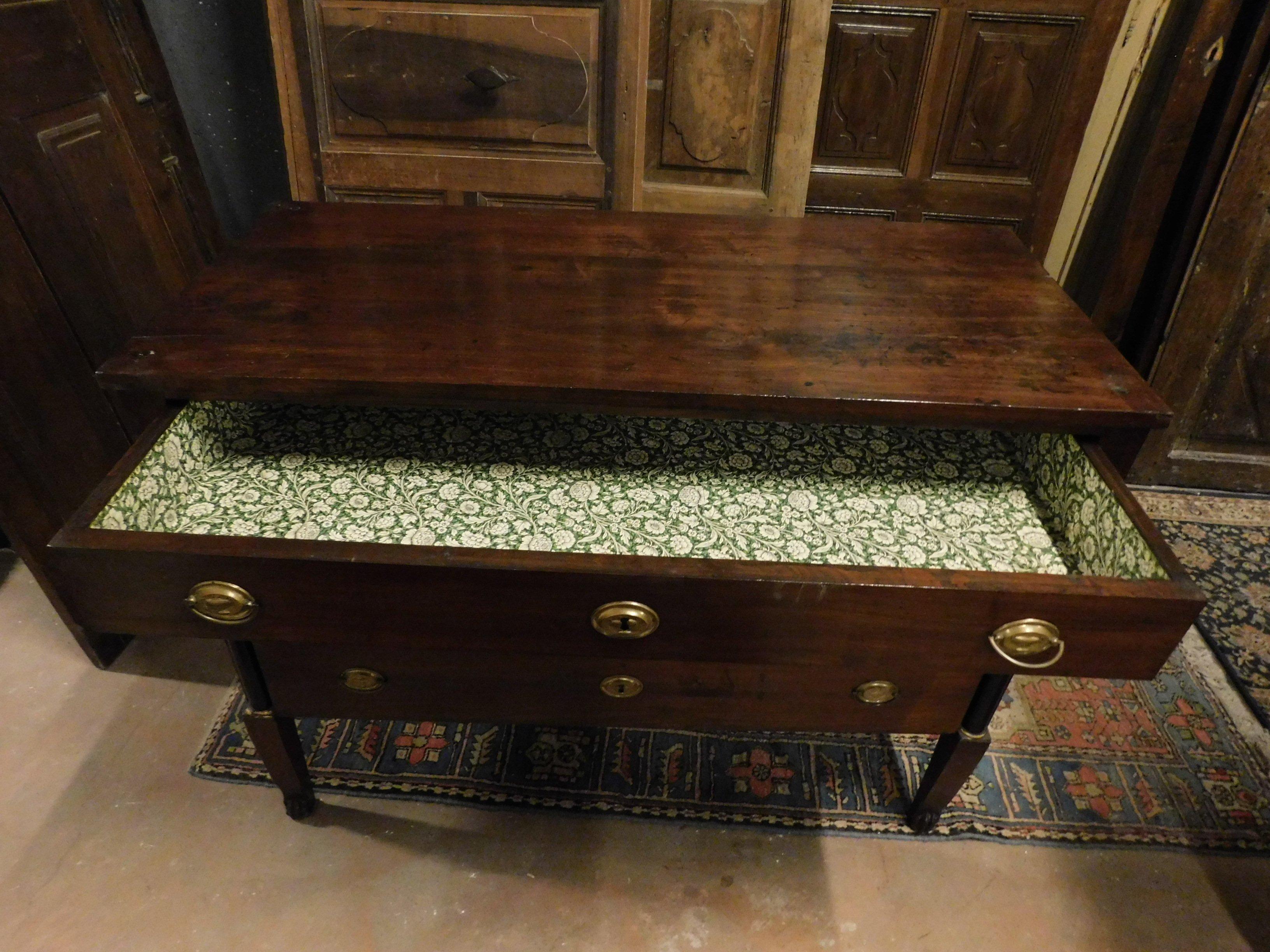 Antique Empire Style Chest of Drawers in Walnut with Columns, Early 19th Century 2