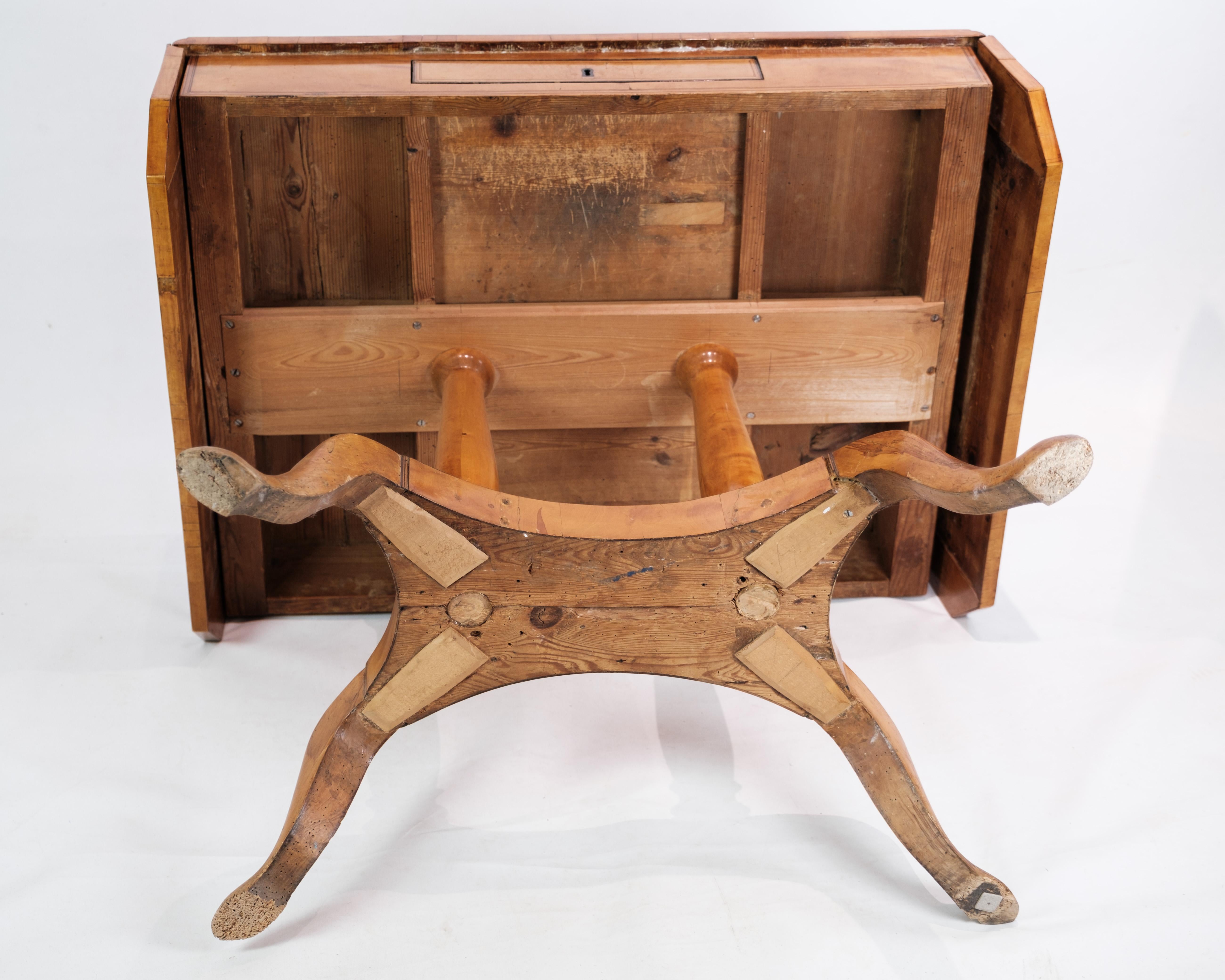 Antique Empire Table with Flaps and Marquetry in Birch Wood from 1840s For Sale 9