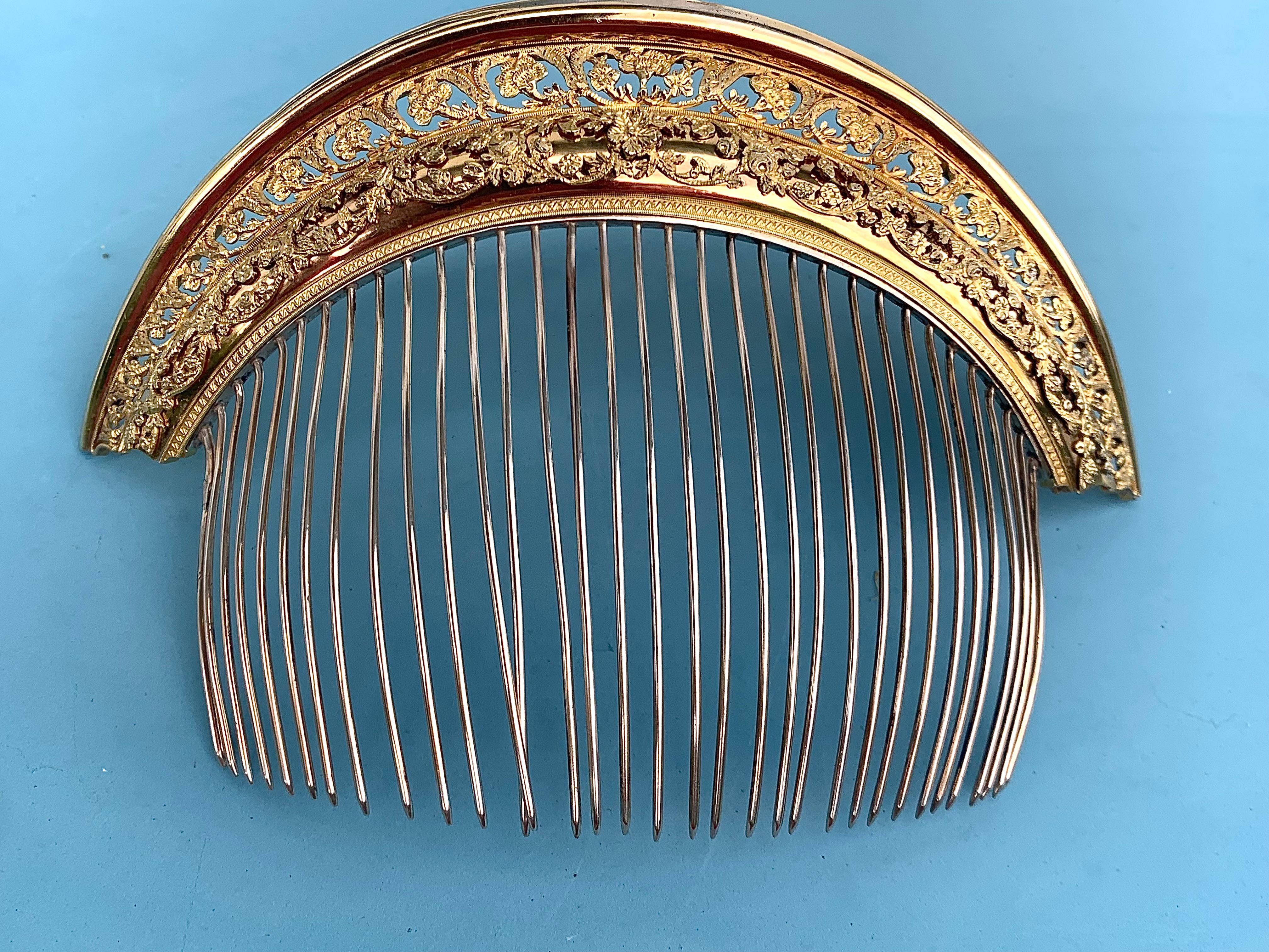 Antike Empire Tiara Kamm Haar Ornament Kopf Ornament Silber Guilt vergoldetes Metall im Angebot 2