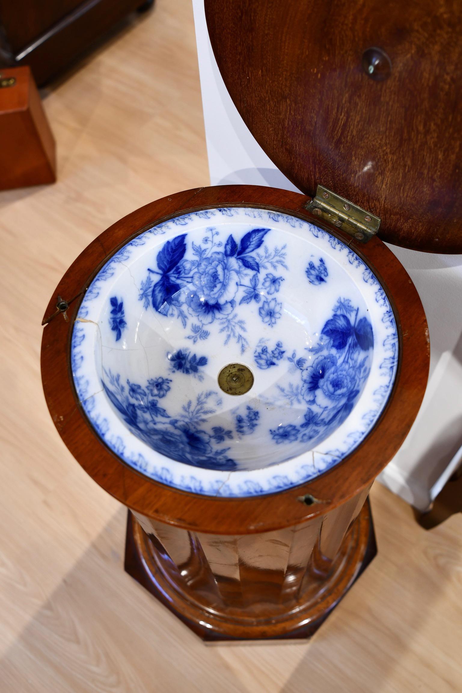 Porcelaine Vaisselle de transfert Empire antique Lavabo en vente