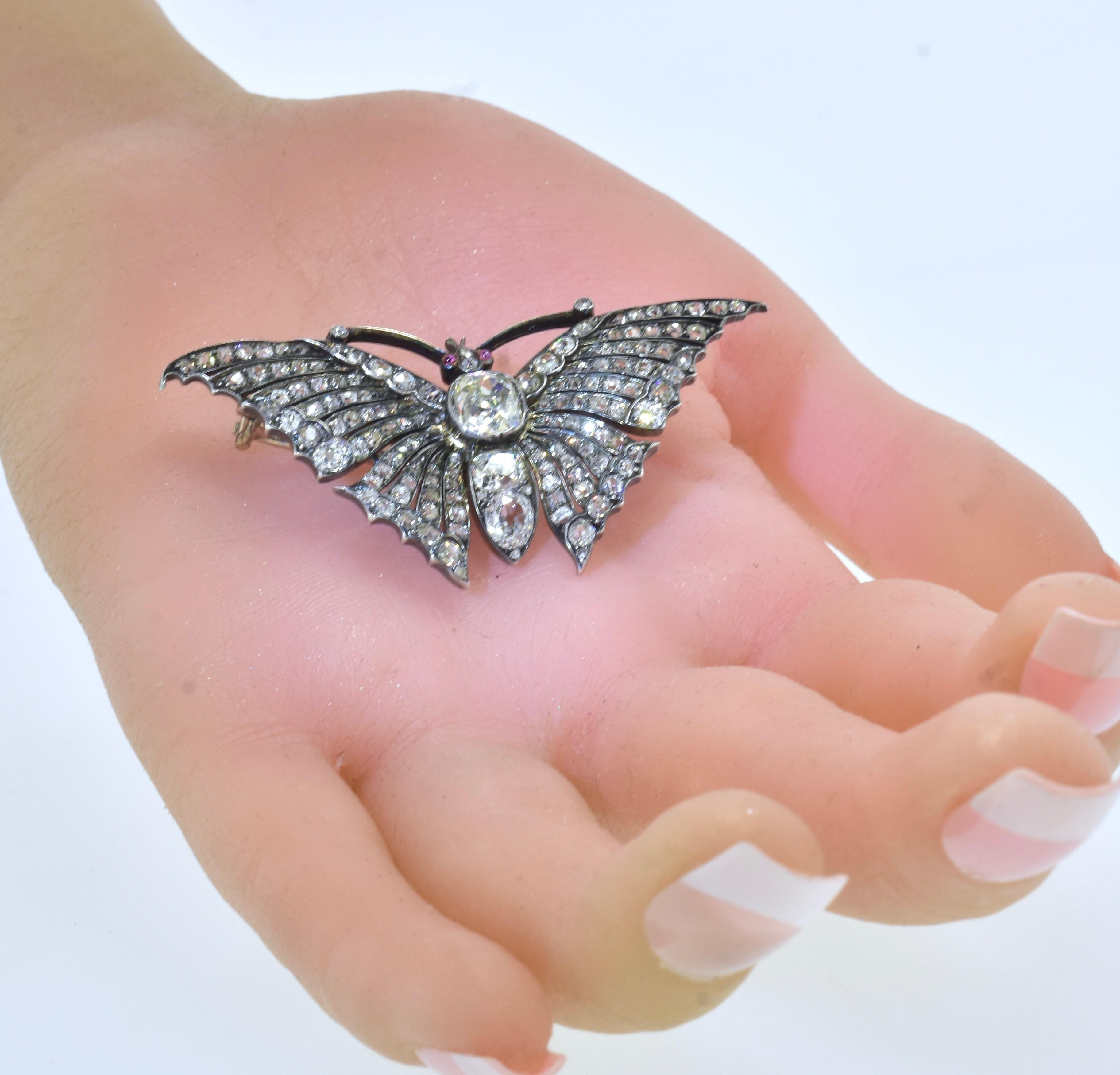 Antique 'En Tremblant' Diamond Large Butterfly Brooch, c. 1850. In Excellent Condition For Sale In Aspen, CO