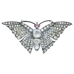 Broche ancienne en forme de papillon en diamant « En Tremblant », vers 1850.