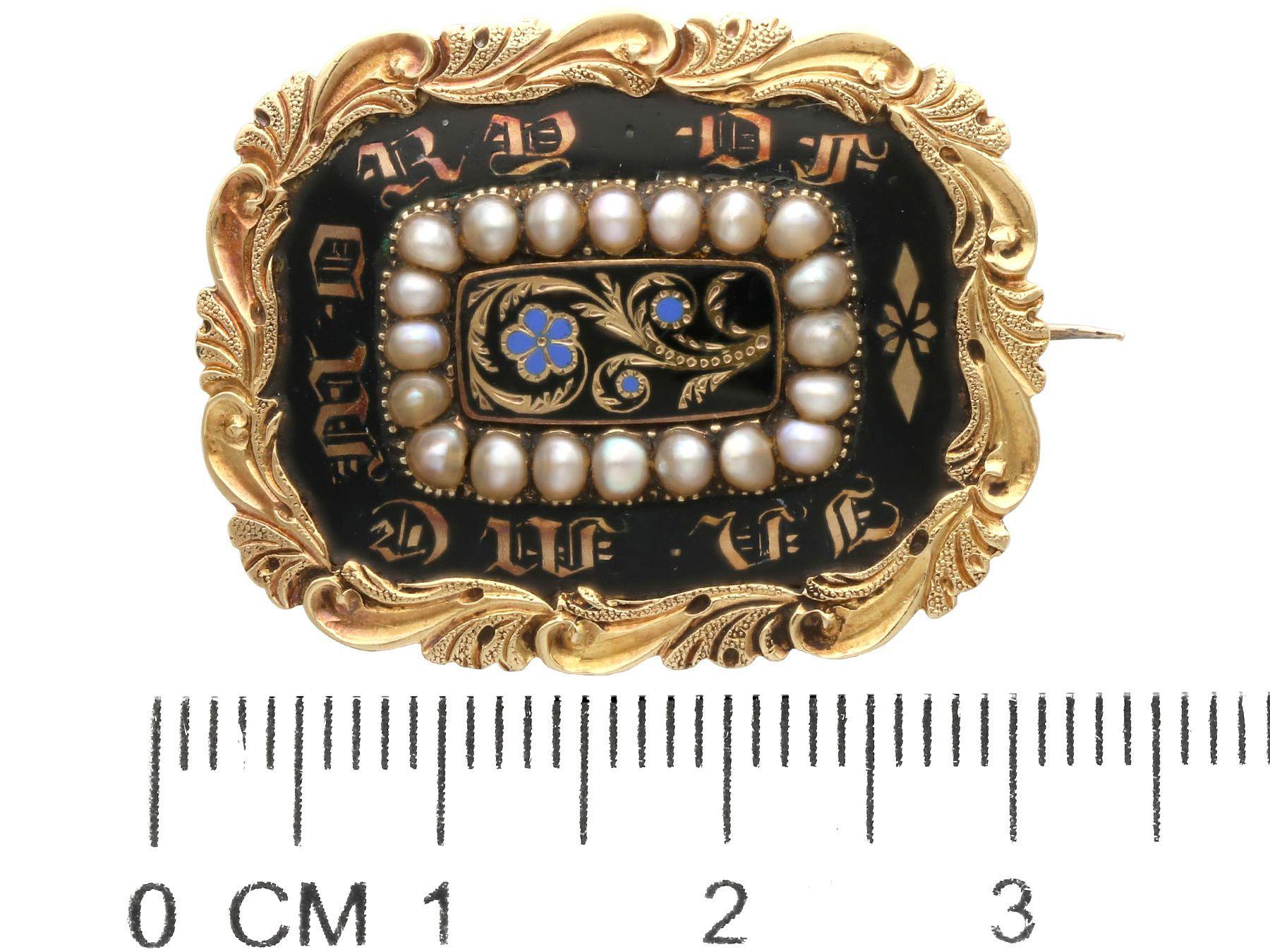 Women's or Men's Antique Enamel and Seed Pearl 12k Yellow Gold Mourning Brooch, circa 1835 For Sale