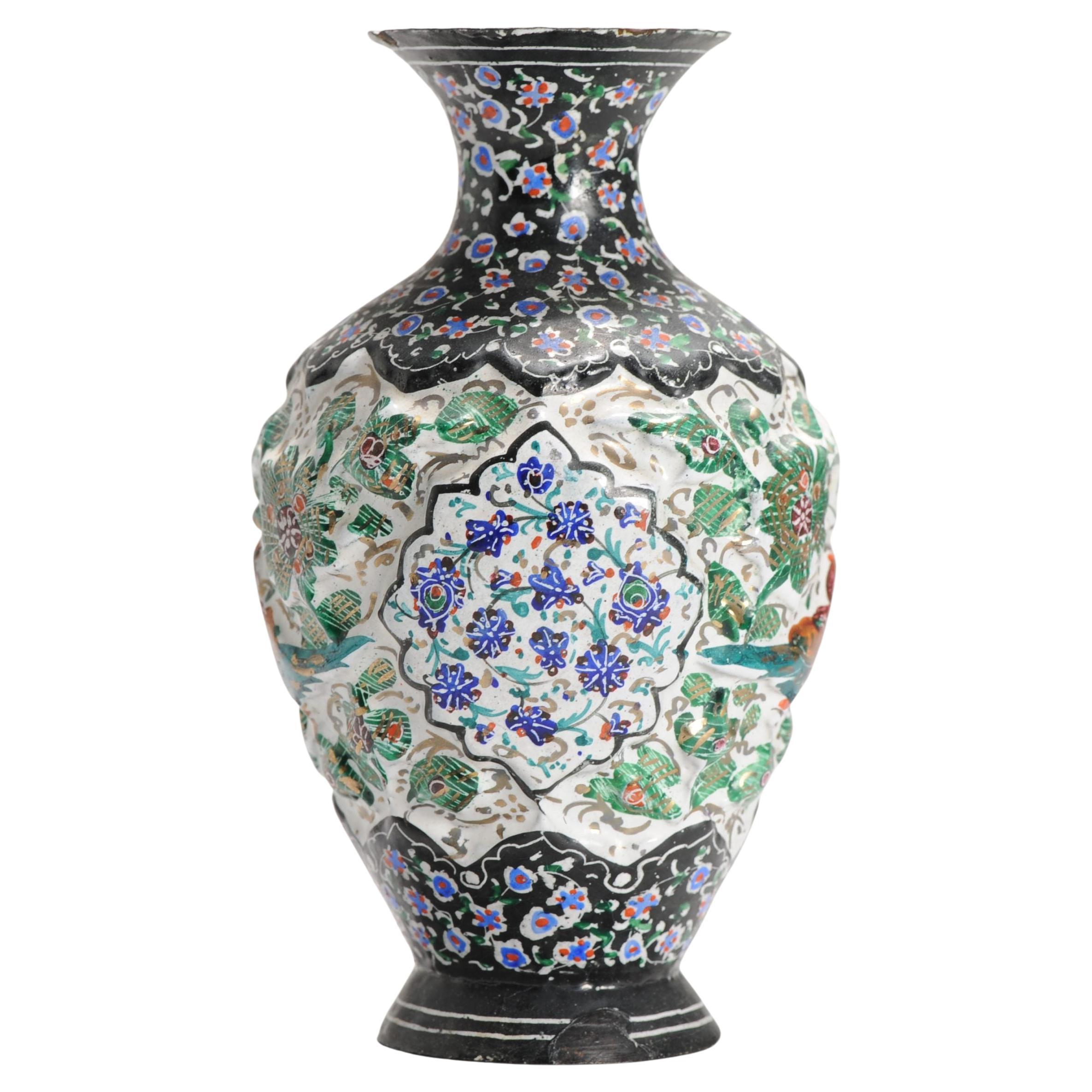 Jarrón Persa Antiguo Esmaltado Bronce/Cobre Flores Pájaros Policromado, ca 1900