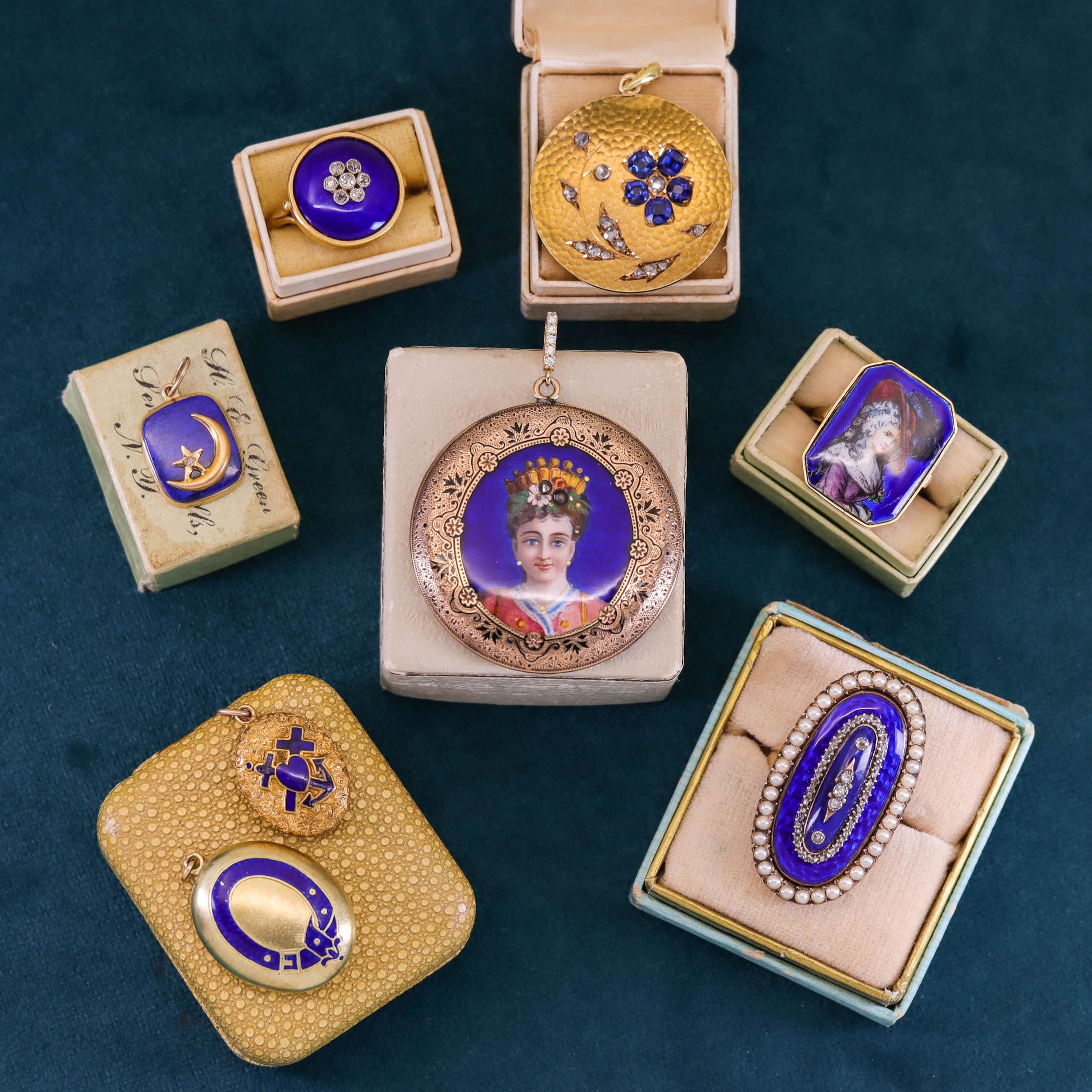Antiker Emaille-Schnallen-Anhänger aus 14k Gold (Viktorianisch) im Angebot