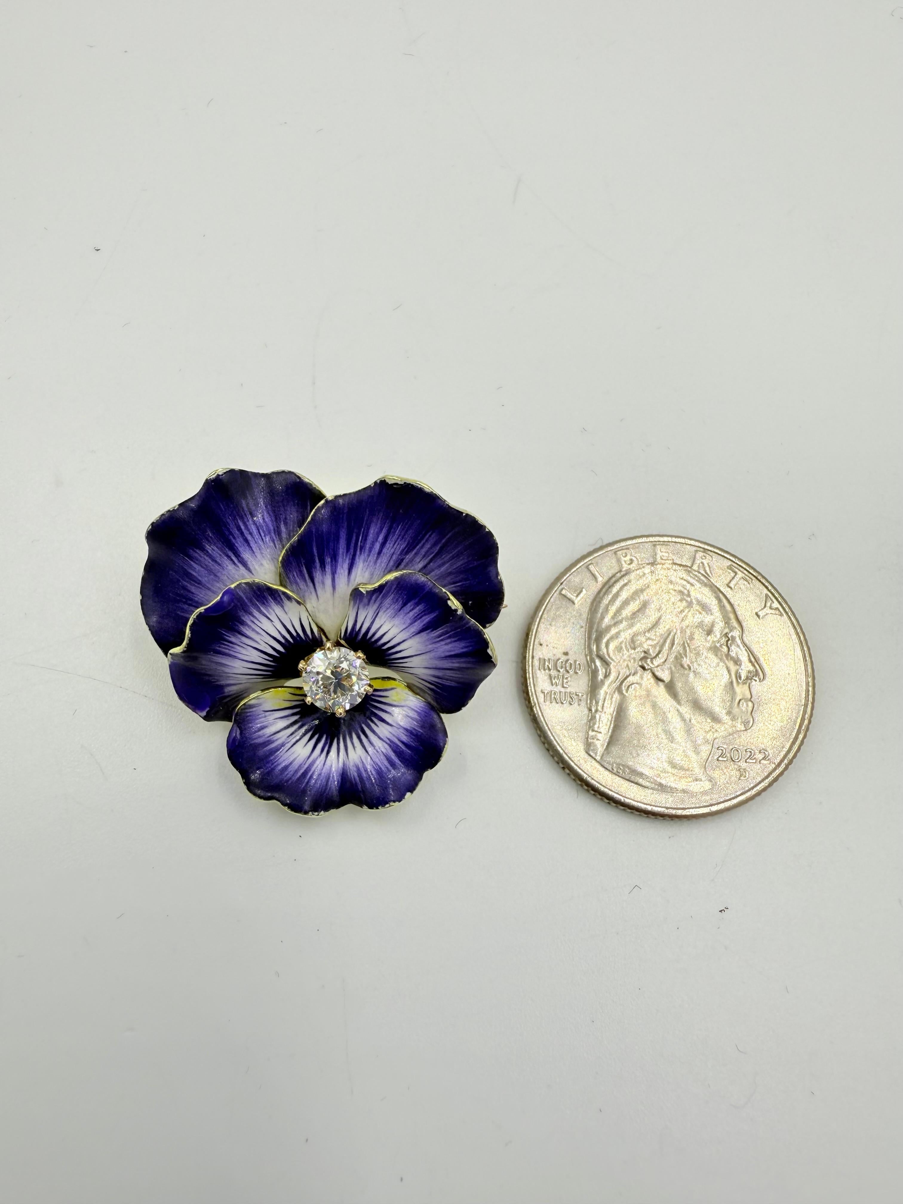 Broche ancienne en émail avec diamant Pansy Circa 1900 Unisexe en vente
