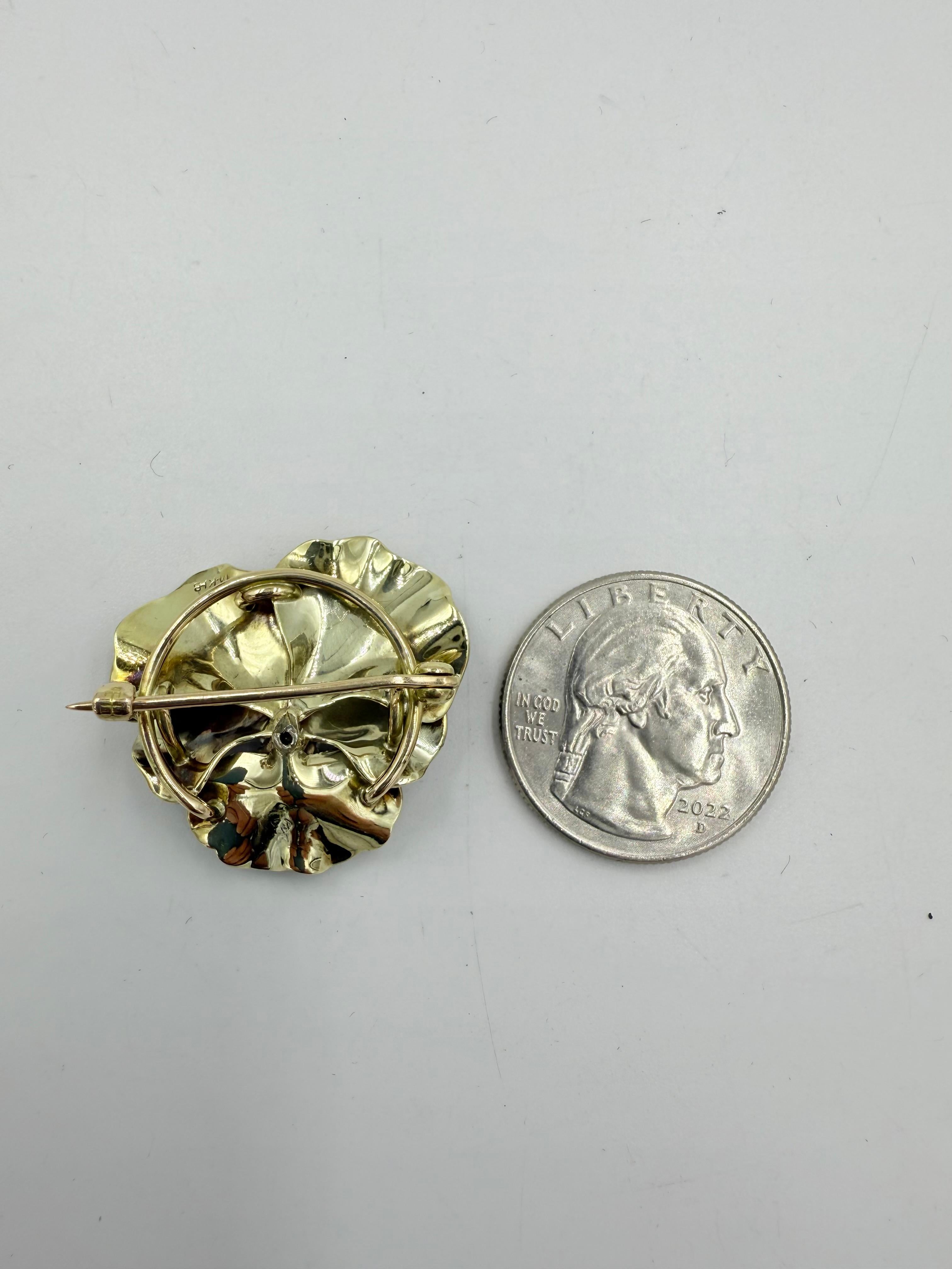 Broche ancienne en émail avec diamant Pansy Circa 1900 en vente 1