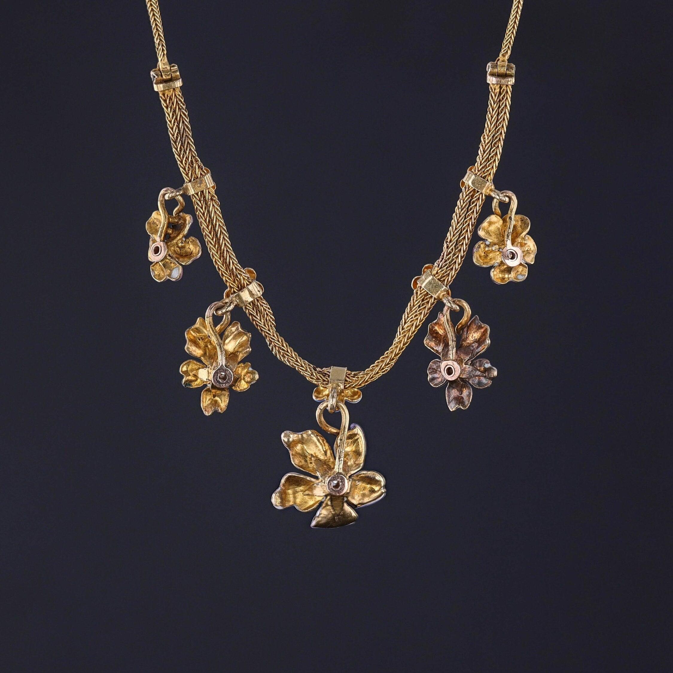 Round Cut Antique Enamel Flower Necklace of 14k Gold For Sale