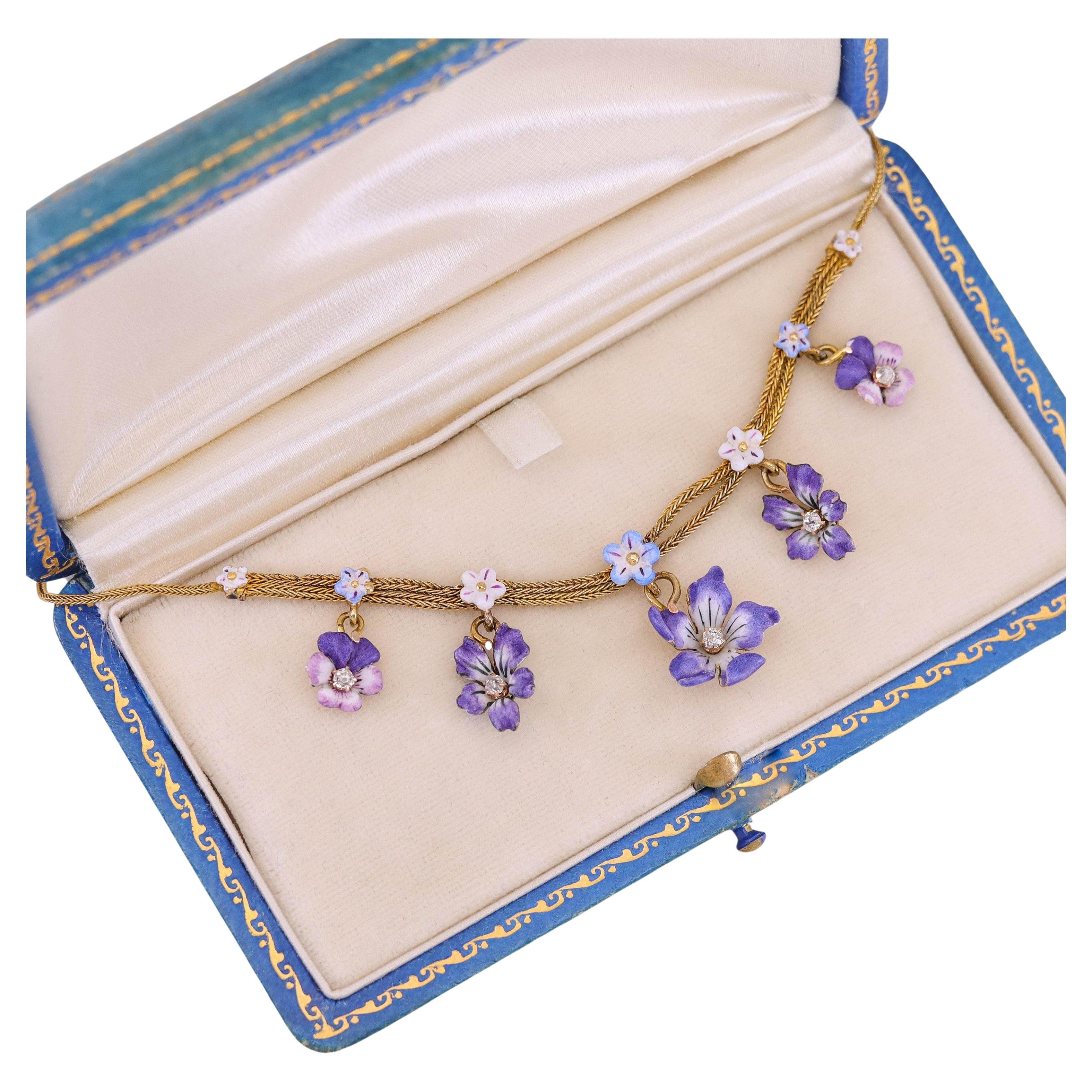 Antique Enamel Flower Necklace of 14k Gold For Sale