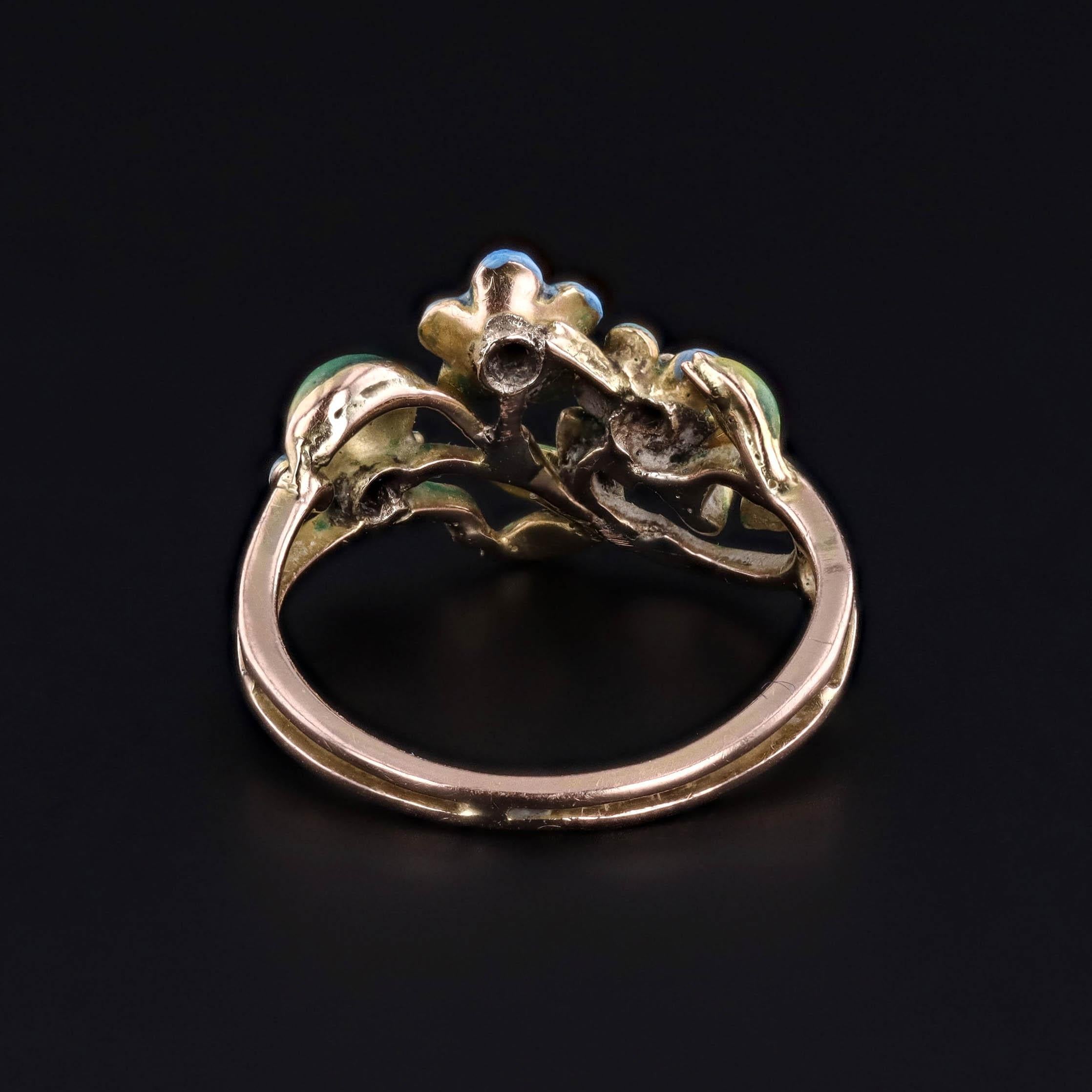 Round Cut Antique Enamel Forget-Me-Not Ring of 14k Gold For Sale