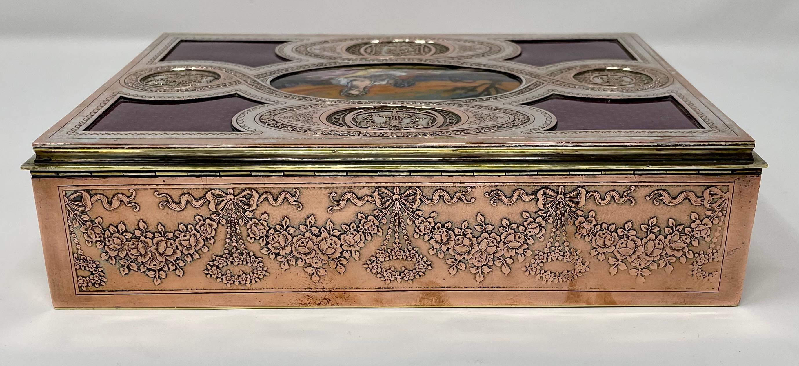 Antique Enamel Jewel Box  circa 1890-1900 In Good Condition For Sale In New Orleans, LA