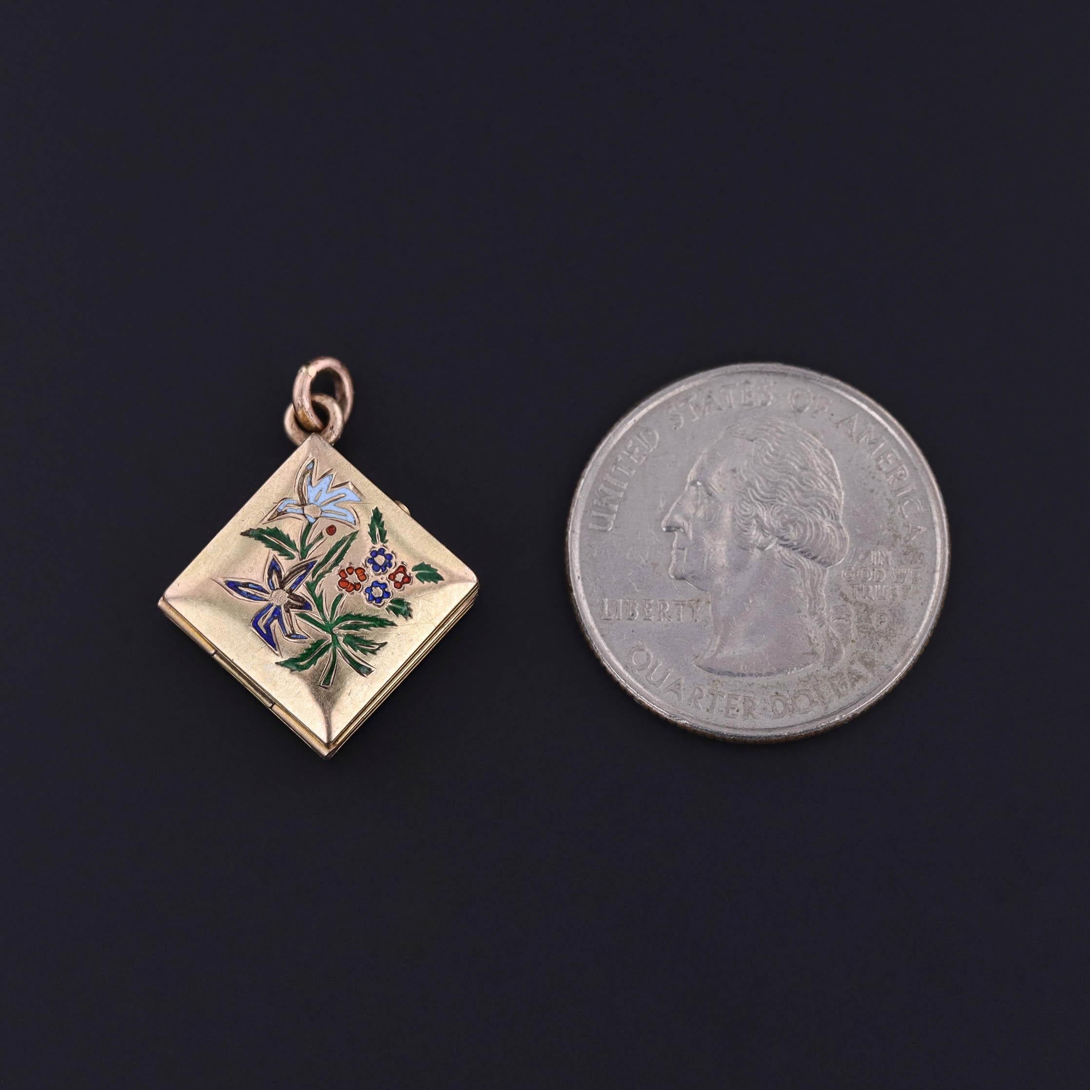 Antique Enamel Locket of 12k Gold en Bueno estado para la venta en Lewisburg, PA