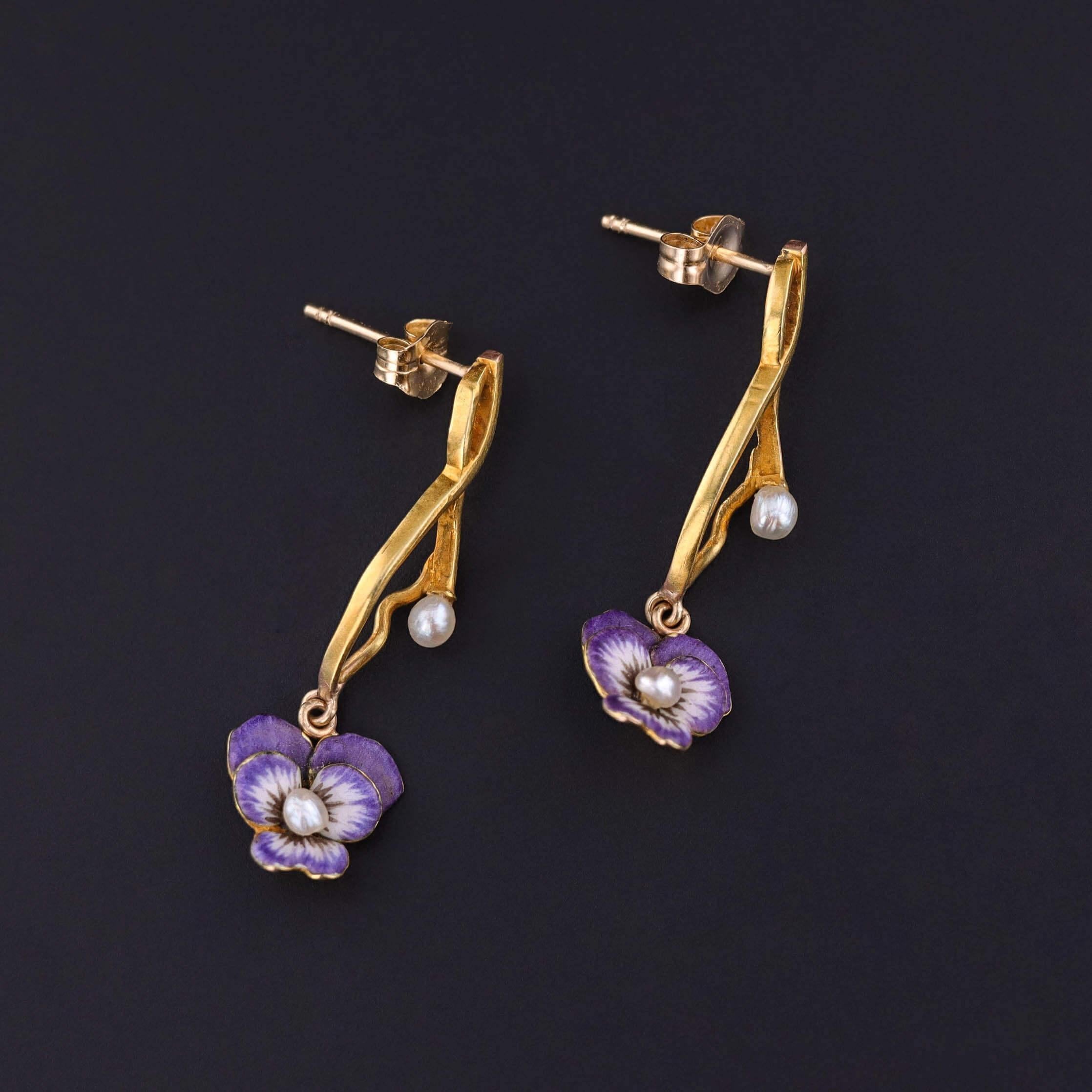 Perle Boucles d'oreilles Panse en or 14k avec émail ancien en vente