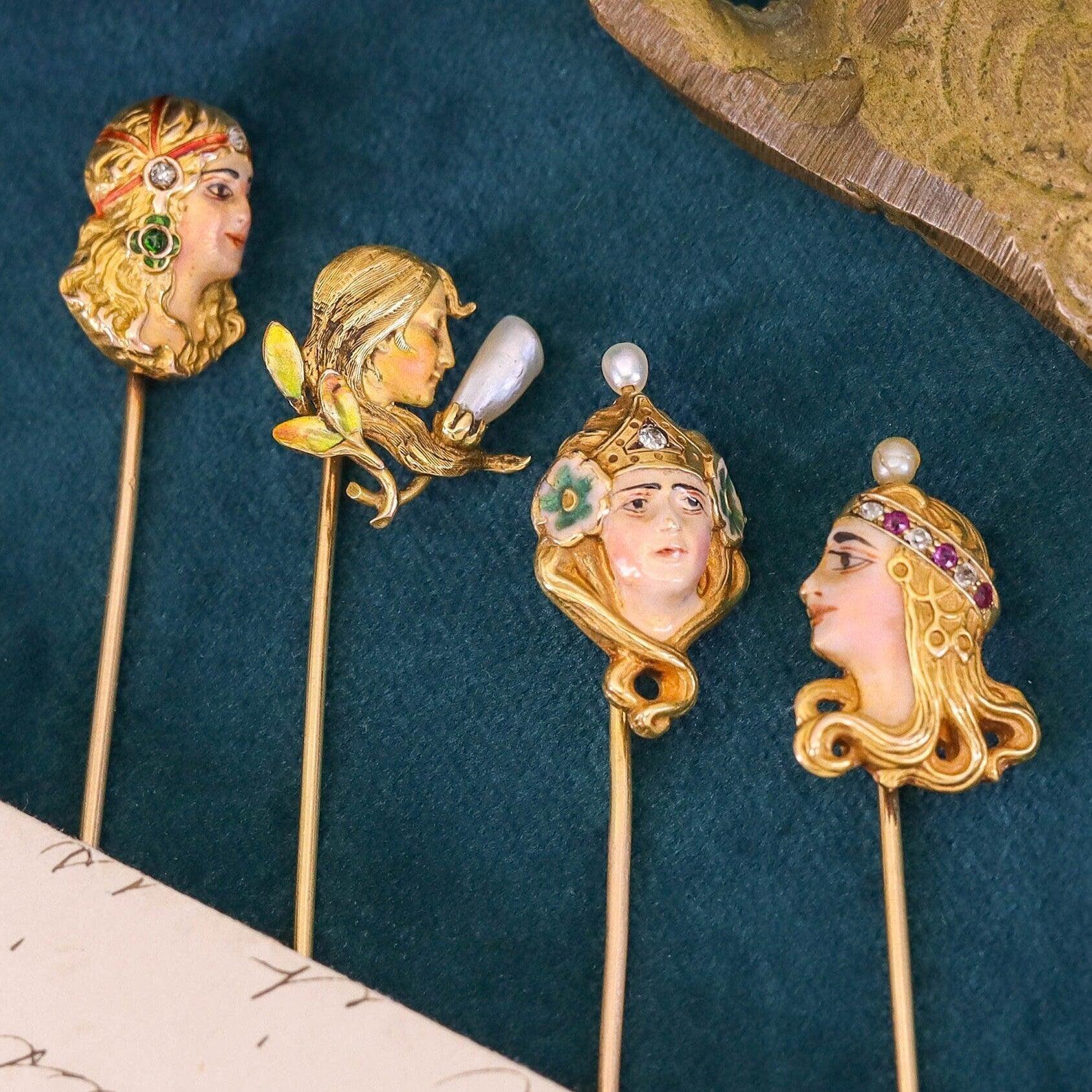 Antico fermaglio da donna smaltato in oro 14k In condizioni buone in vendita a Lewisburg, PA