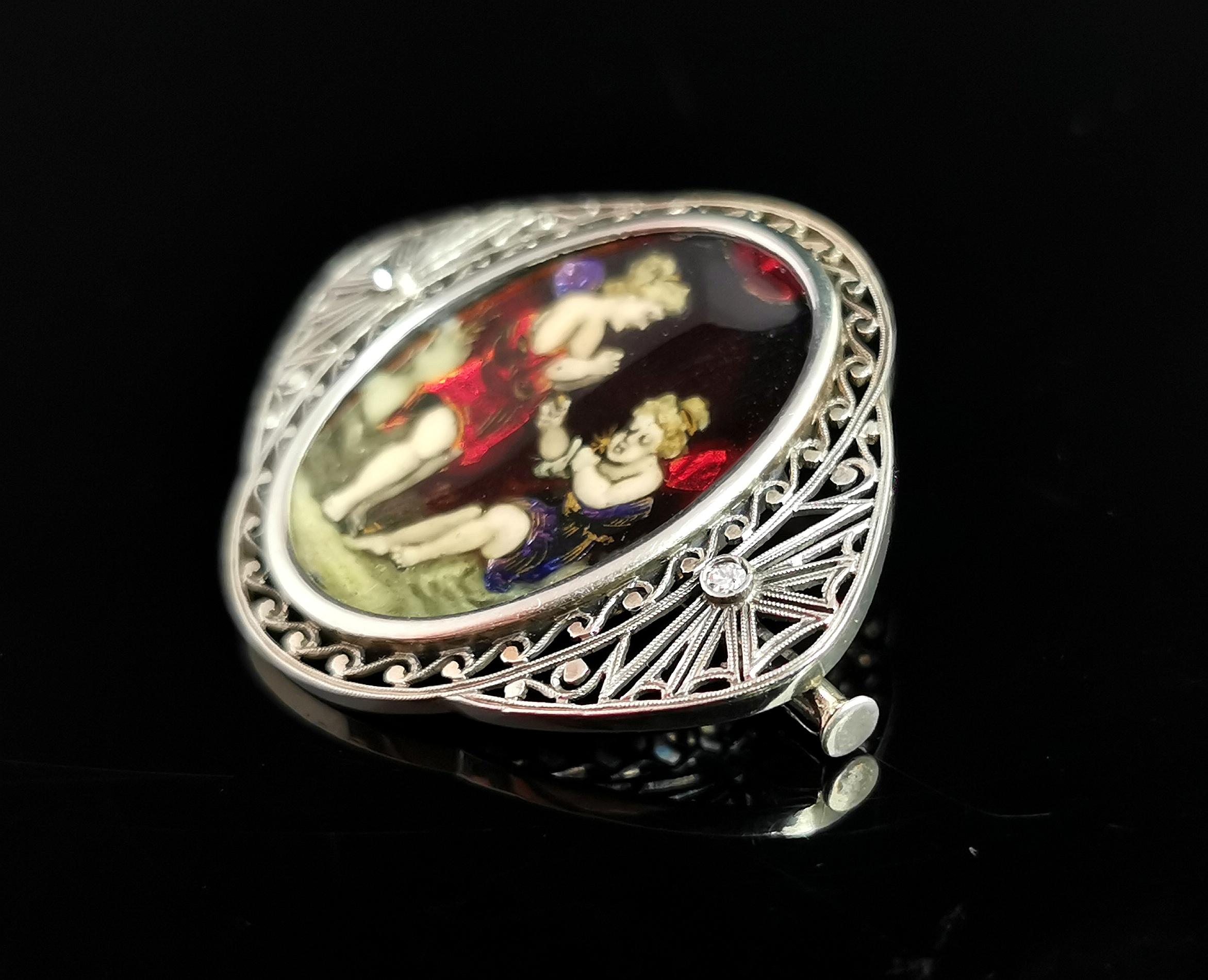 Antique Enamelled Fairies Brooch, 18k Gold Filigree and Diamond, Art Nouveau In Fair Condition In NEWARK, GB