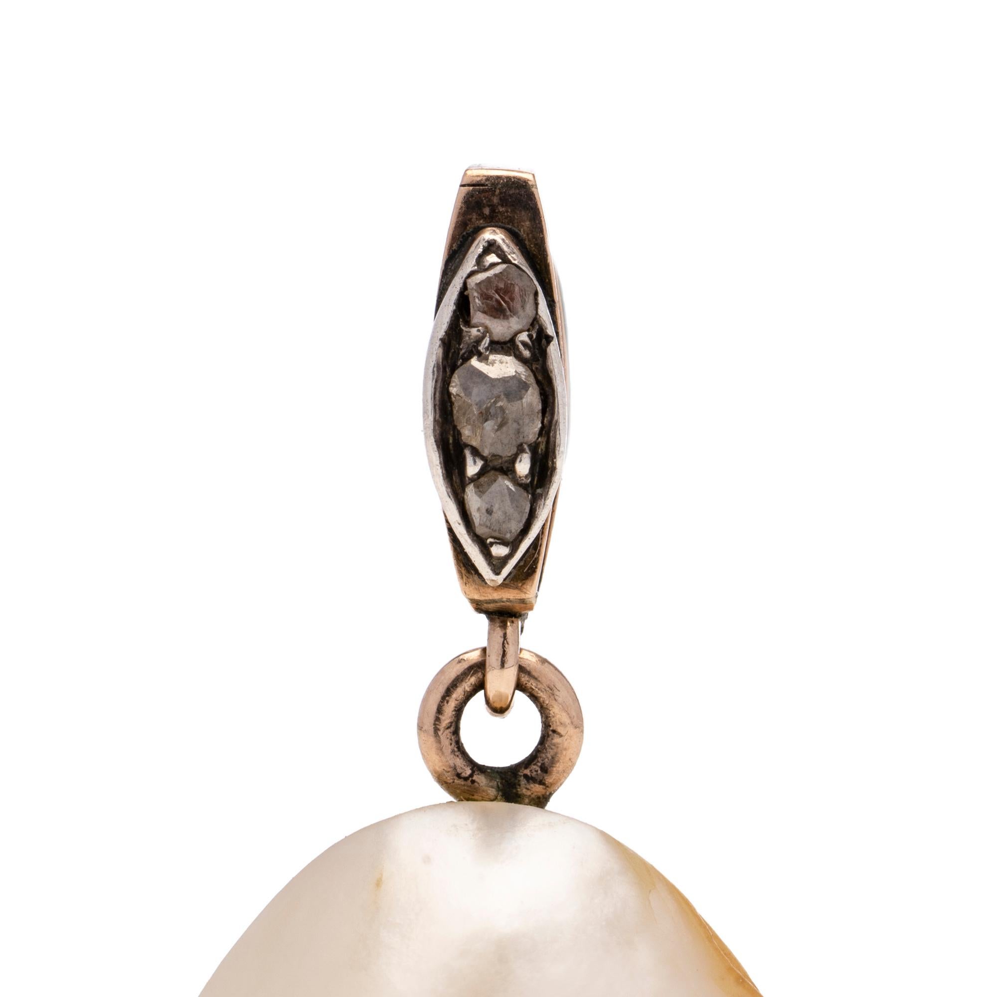Antique Enatural Blister Nacreous Pearl Pendant In Good Condition For Sale In Braintree, GB