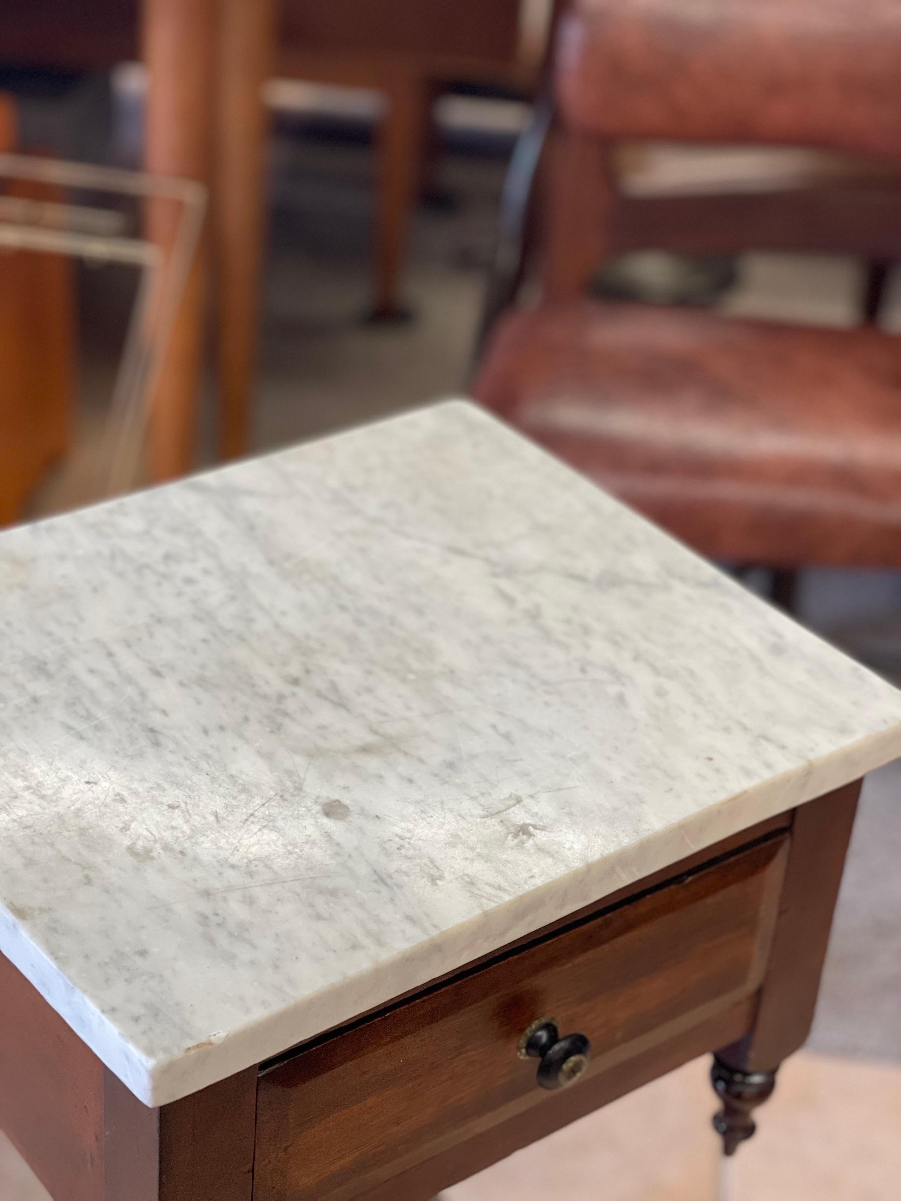 Wood Antique End Table Stand with Dovetail Drawers Stone Top For Sale