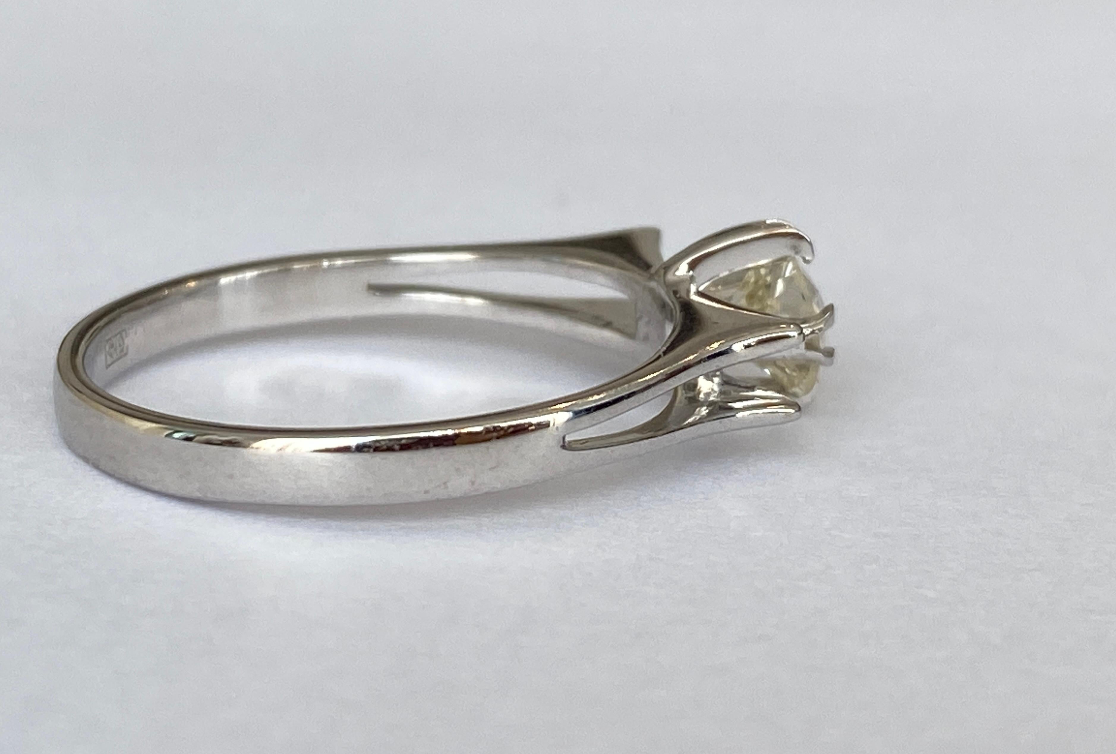 Antique Engagement Diamond  gold ring In Good Condition For Sale In AMSTERDAM, NL