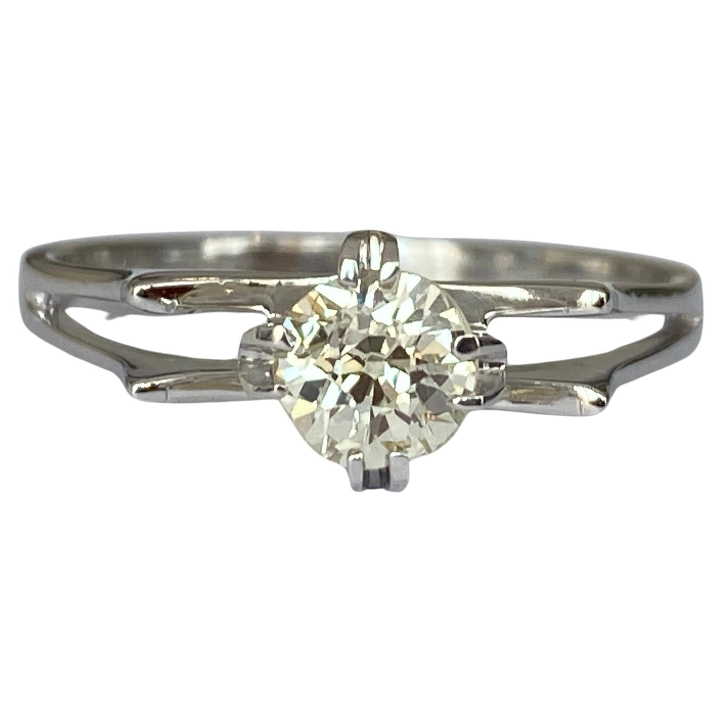 Antique Engagement Diamond  gold ring