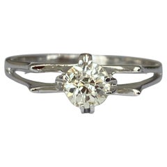 Vintage Engagement Diamond  gold ring