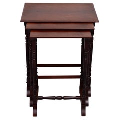 Antique England Victorian nesting tables  1880s