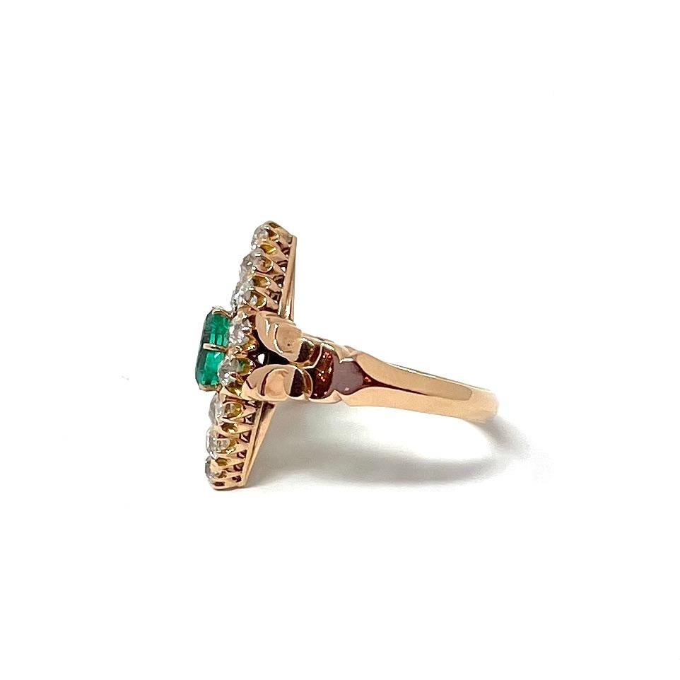 Women's or Men's Antique English 15 Carat Gold Old Mine Cut Diamond and Emerald Navette Ring For Sale