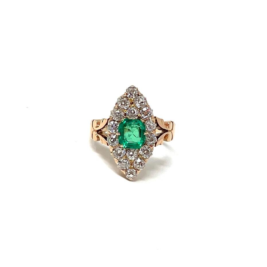 Antique English 15 Carat Gold Old Mine Cut Diamond and Emerald Navette Ring For Sale 4