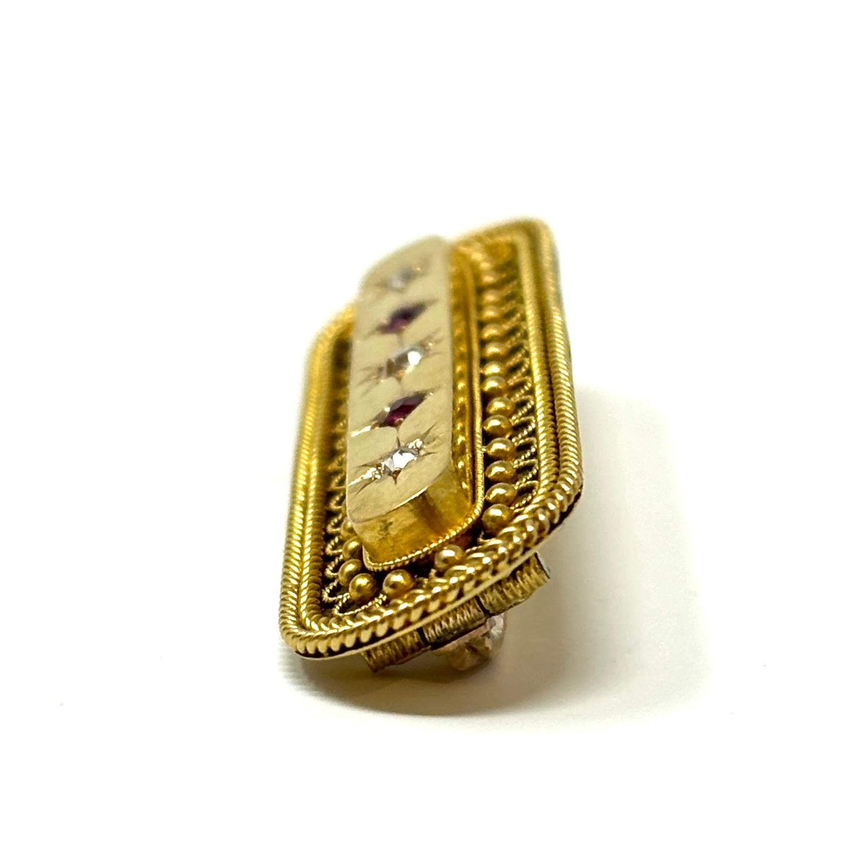 Antique English 15 Carat Gold Ruby and Diamond Bar Pin In Good Condition For Sale In New Orleans, LA