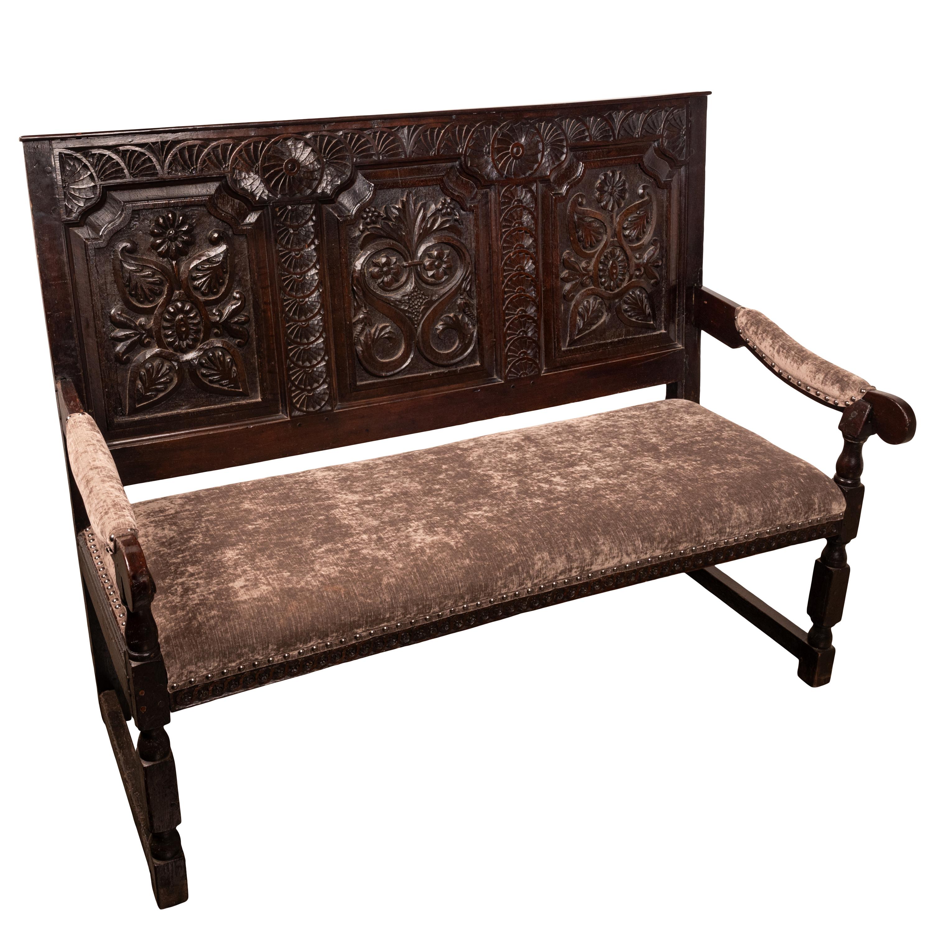 Antique English 17th Century King Charles II Carved Oak Settle Sofa Bench 1680 For Sale 3
