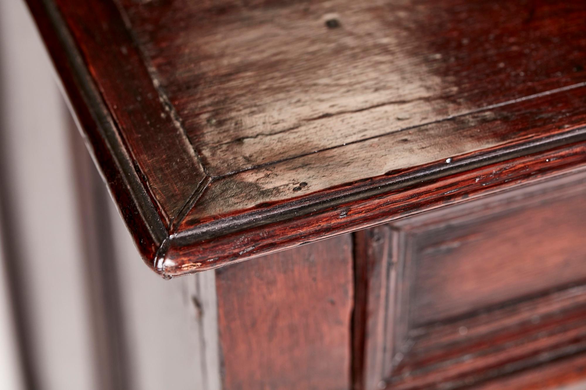 Antique English 17th Century William and Mary Jacobean Oak Chest of Drawers In Excellent Condition In Suffolk, GB