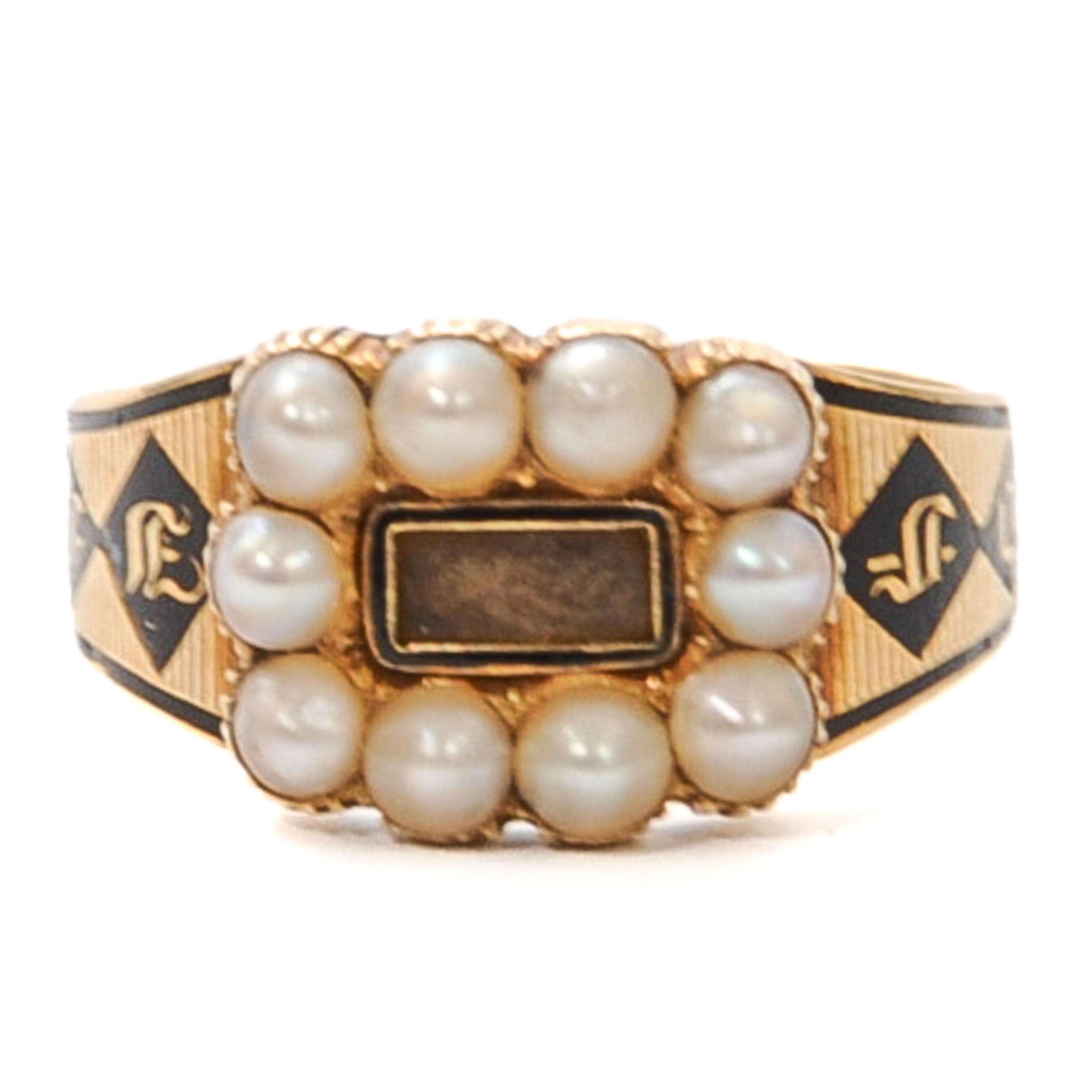 Antique 1831 English 18K Gold Memorial Ring with Pearls and Black Enamel For Sale 5
