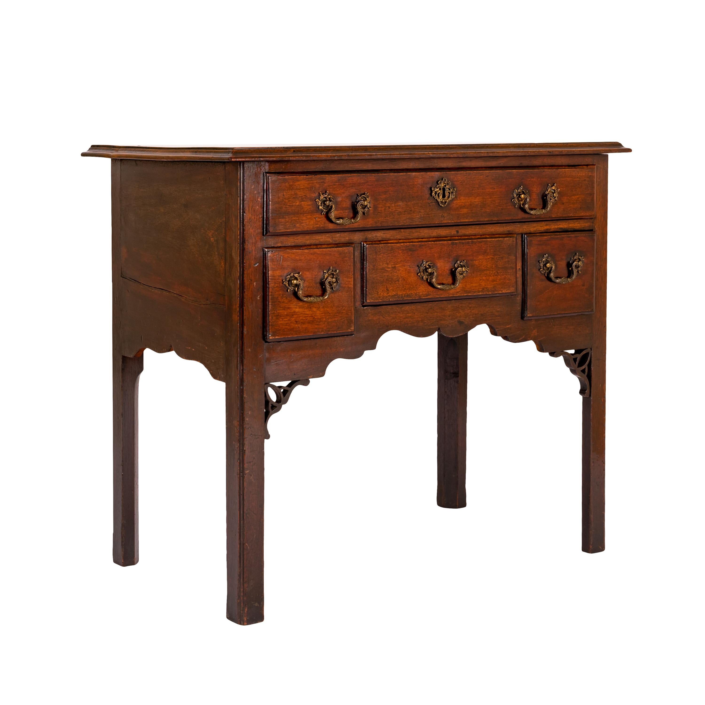 Antique English 18th C Georgian Mahogany Chippendale Lowboy Side Table 1750 For Sale 2