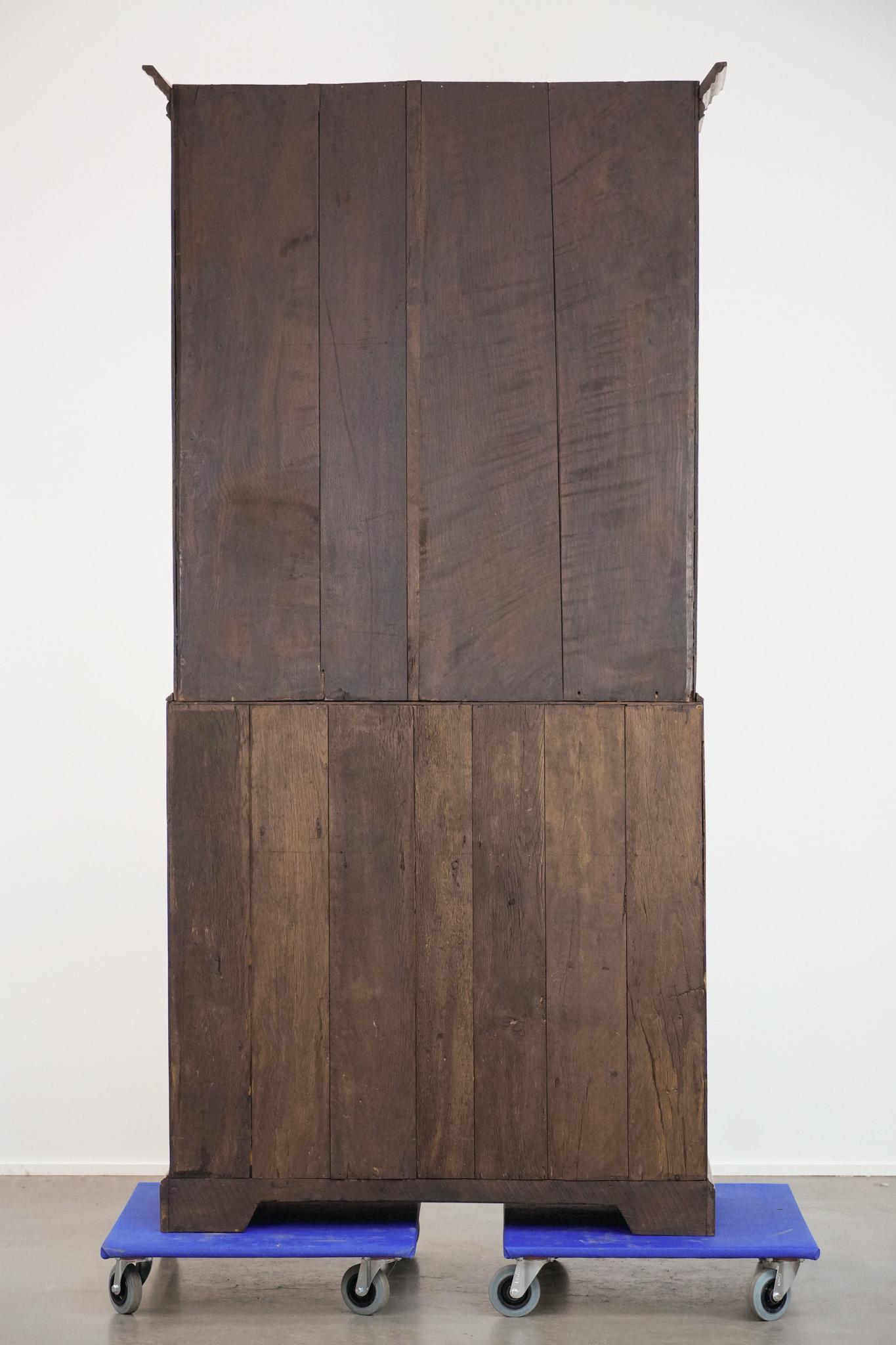 Fatto a mano Antica scrivania/libreria inglese del XVIII secolo con un bellissimo interno in vendita