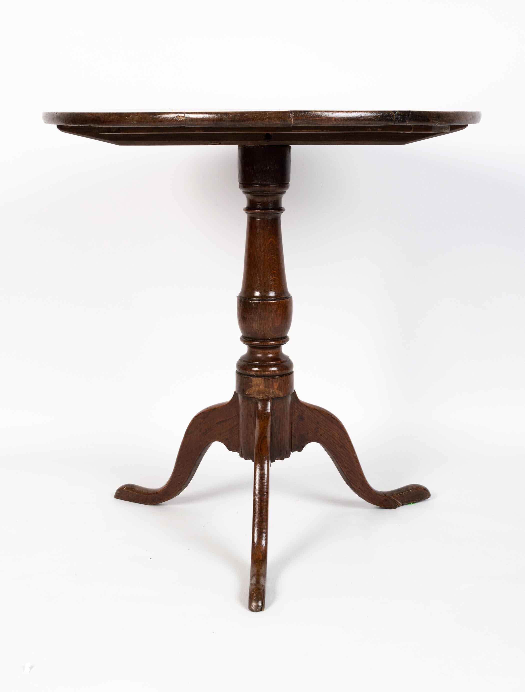 Antique English 18th Century George III Oak Tripod Table C.1790 For Sale 1