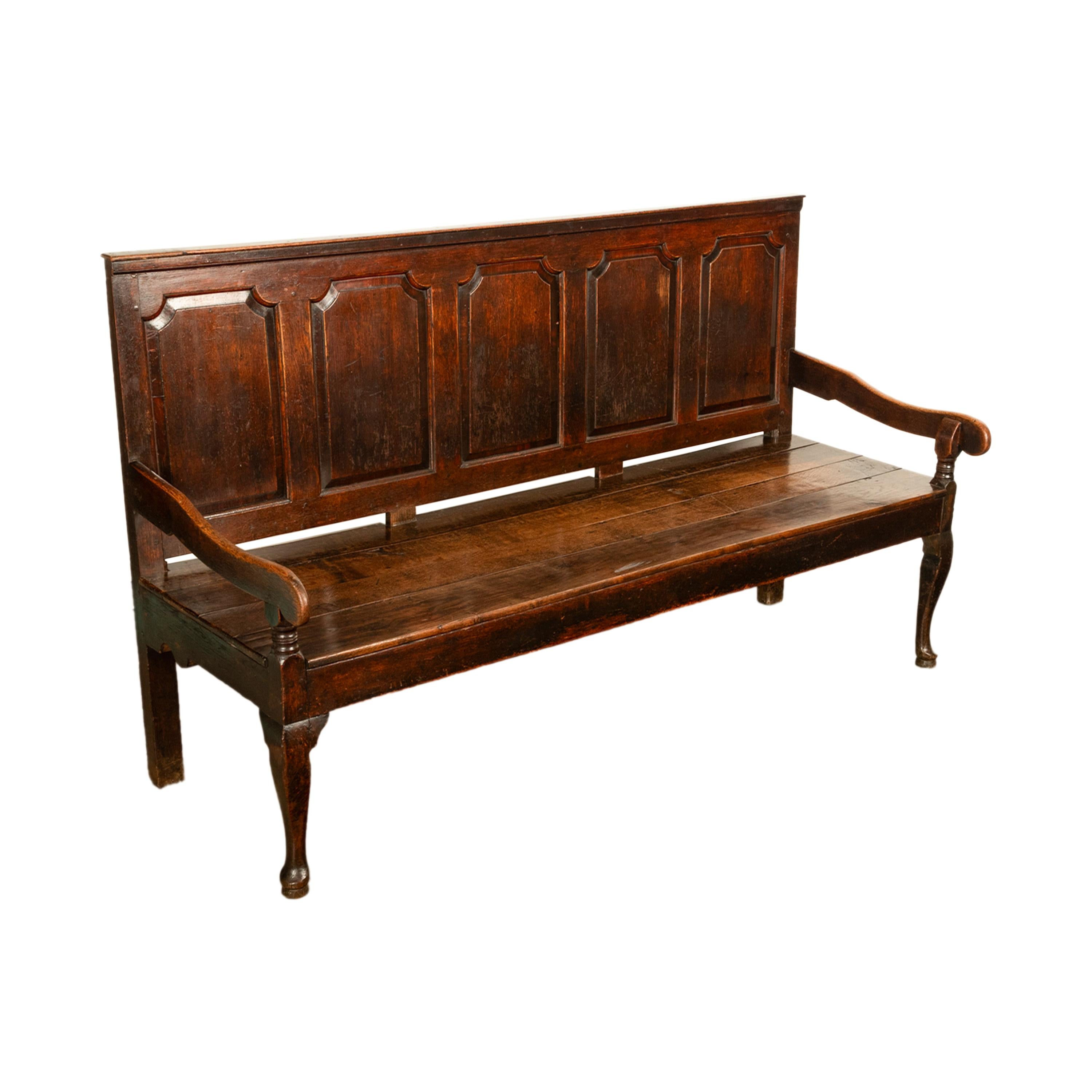 Chêne Ancien banc de banquet géorgien du 18ème siècle en chêne à panneaux Chippendale 1780 en vente